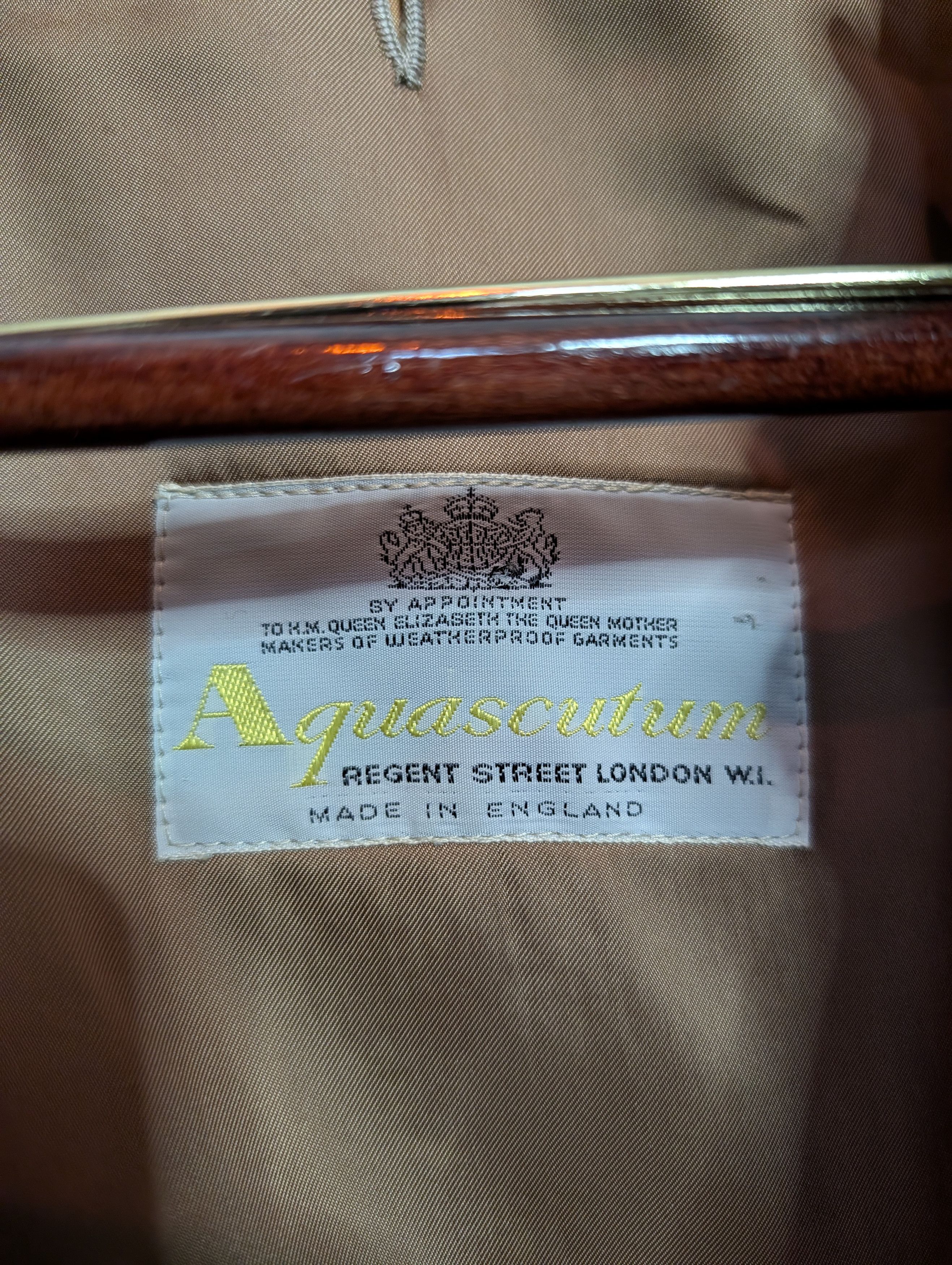 Aquascutum Khaki for Barney's wool lined leather buckle trench coat Size US L / EU 52-54 / 3 - 10 Thumbnail