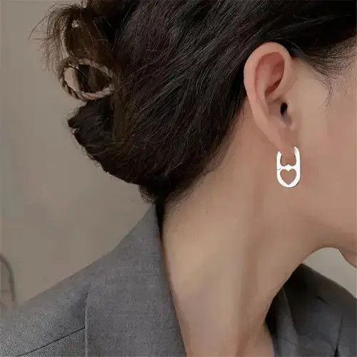 Japanese Brand Silver Color Stainless Steel Hollow Heart Hoop Earrings Size ONE SIZE - 2 Thumbnail
