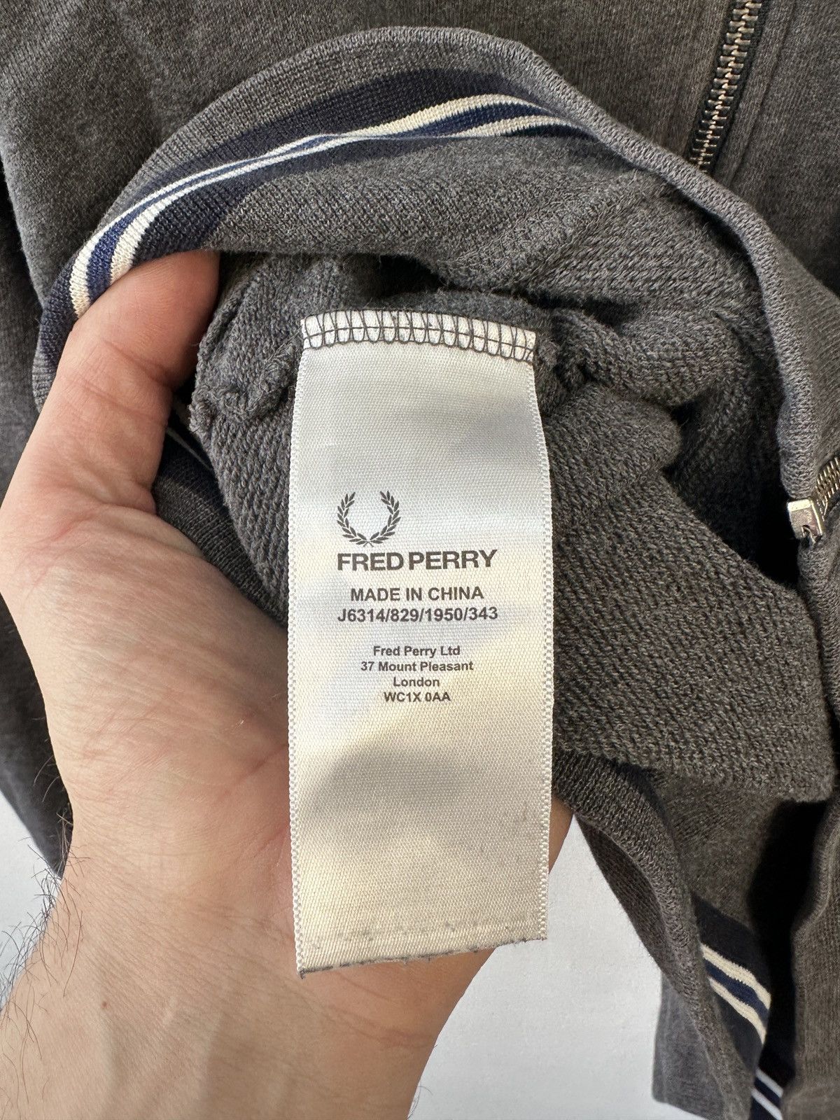 Fred Perry Fred Perry Men's Full Zip Hoodie Grey Size Large L Size US L / EU 52-54 / 3 - 7 Thumbnail