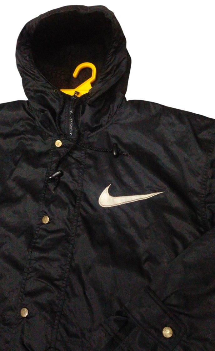Nike Vintage Nike Large White Swoosh Logo Hooded Jacket Size US L / EU 52-54 / 3 - 3 Thumbnail