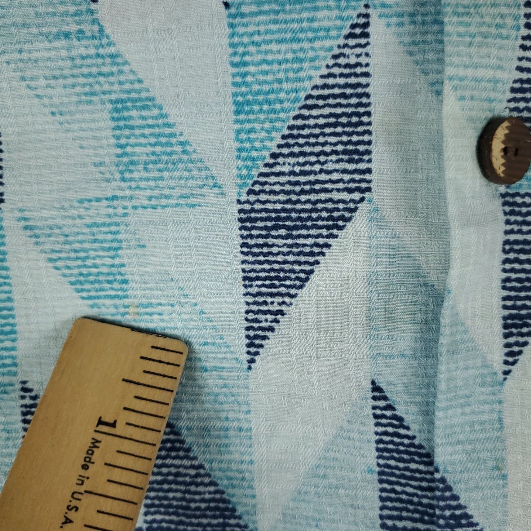 Tommy Bahama Tommy Bahama Blue Geometric Silk Blend Button-Up Shirt Mens Large Hawaiian Casual Size US L / EU 52-54 / 3 - 4 Thumbnail