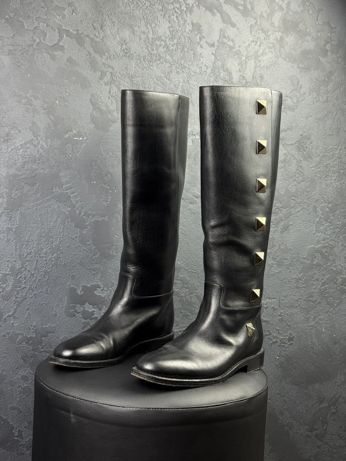Valentino Valentino Garavani Rockstud Black Leather Women’s Knee Boots Size US 8 / IT 38 - 1 Thumbnail