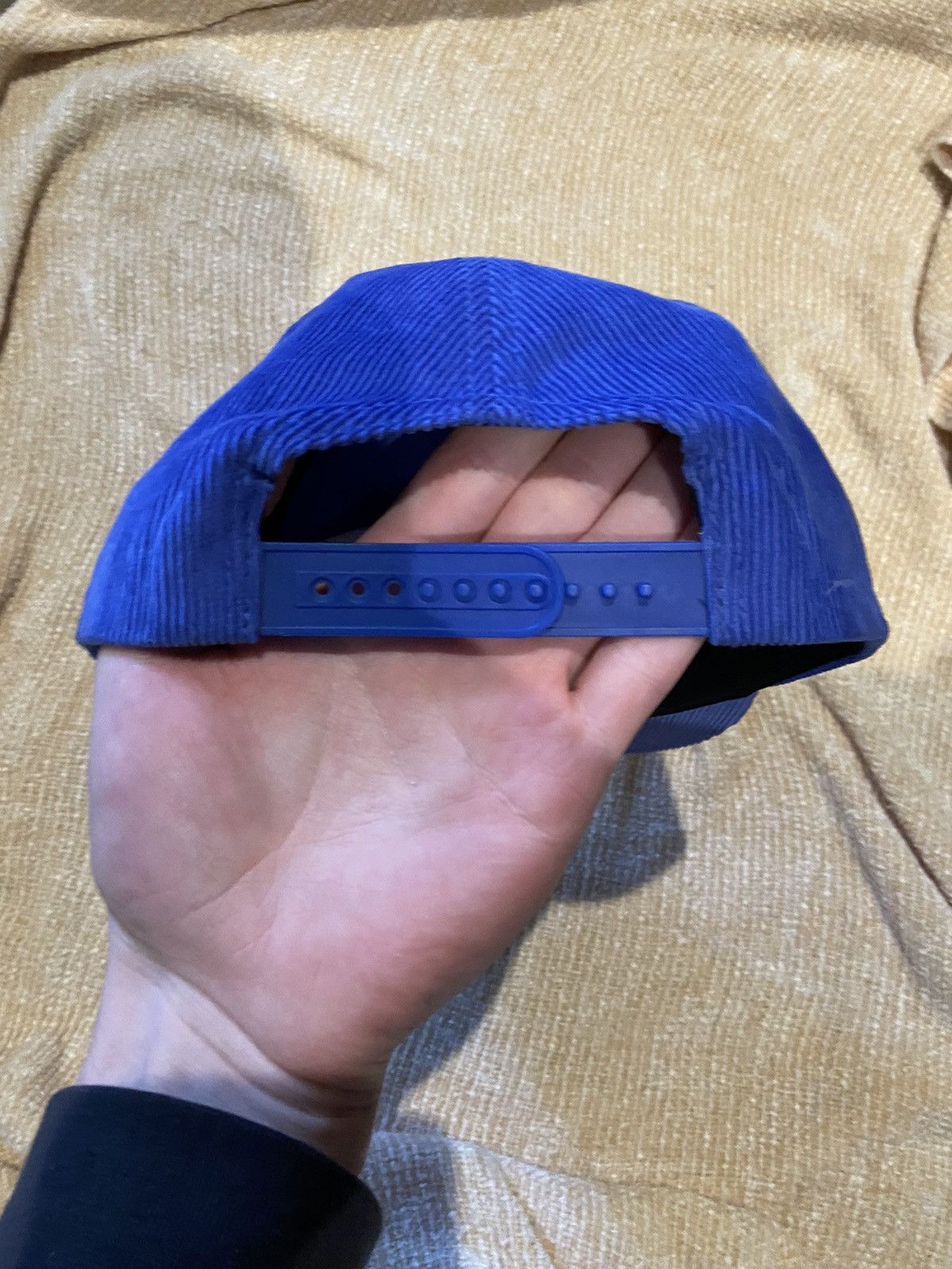 Supreme Supreme Champagne corduroy hat Size ONE SIZE - 3 Thumbnail