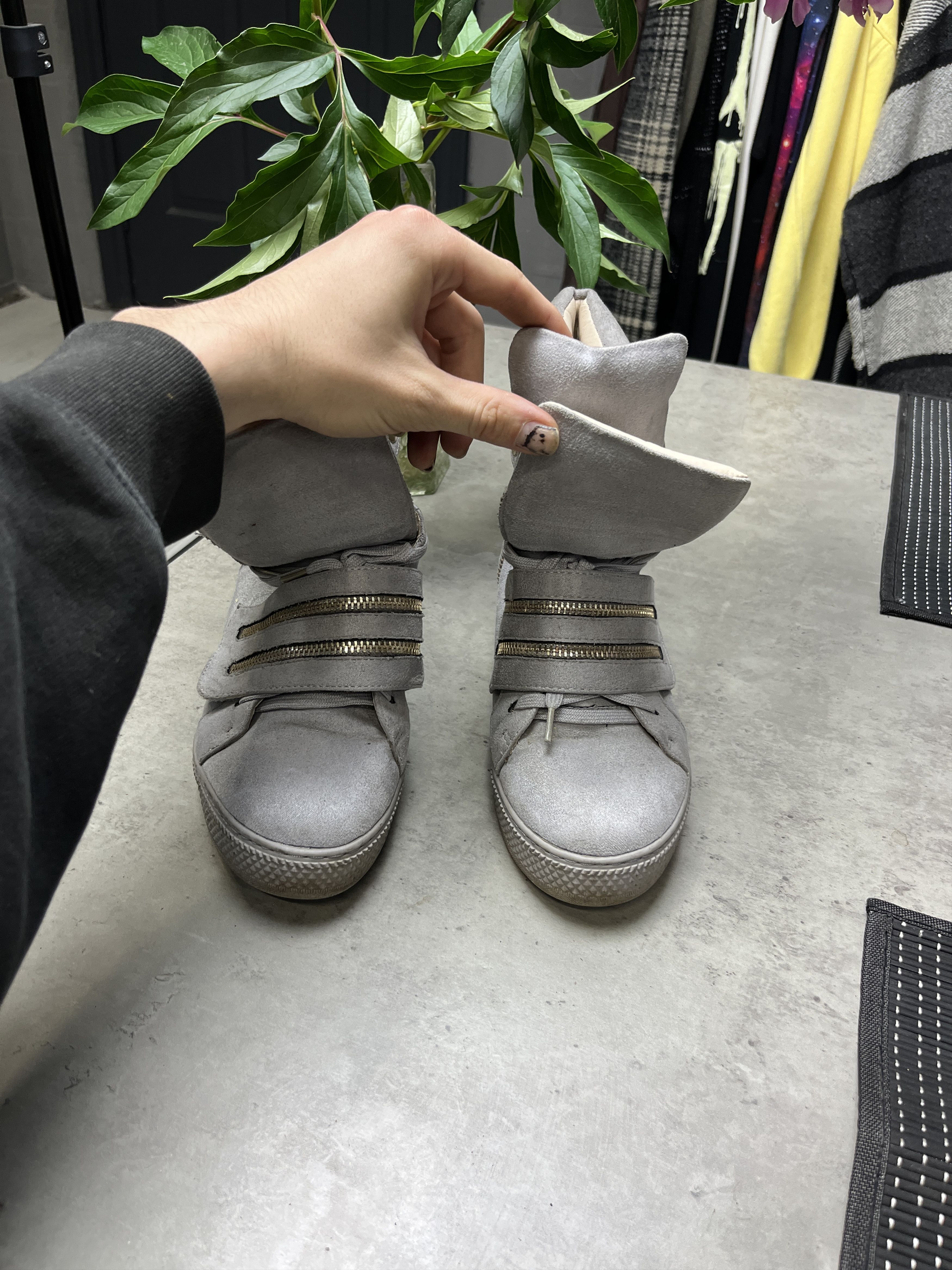 Other 2000s LUBOO SUEDE VELCRO WEDGE SNEAKERS - 5119 Size US 7 / EU 40 - 6 Thumbnail
