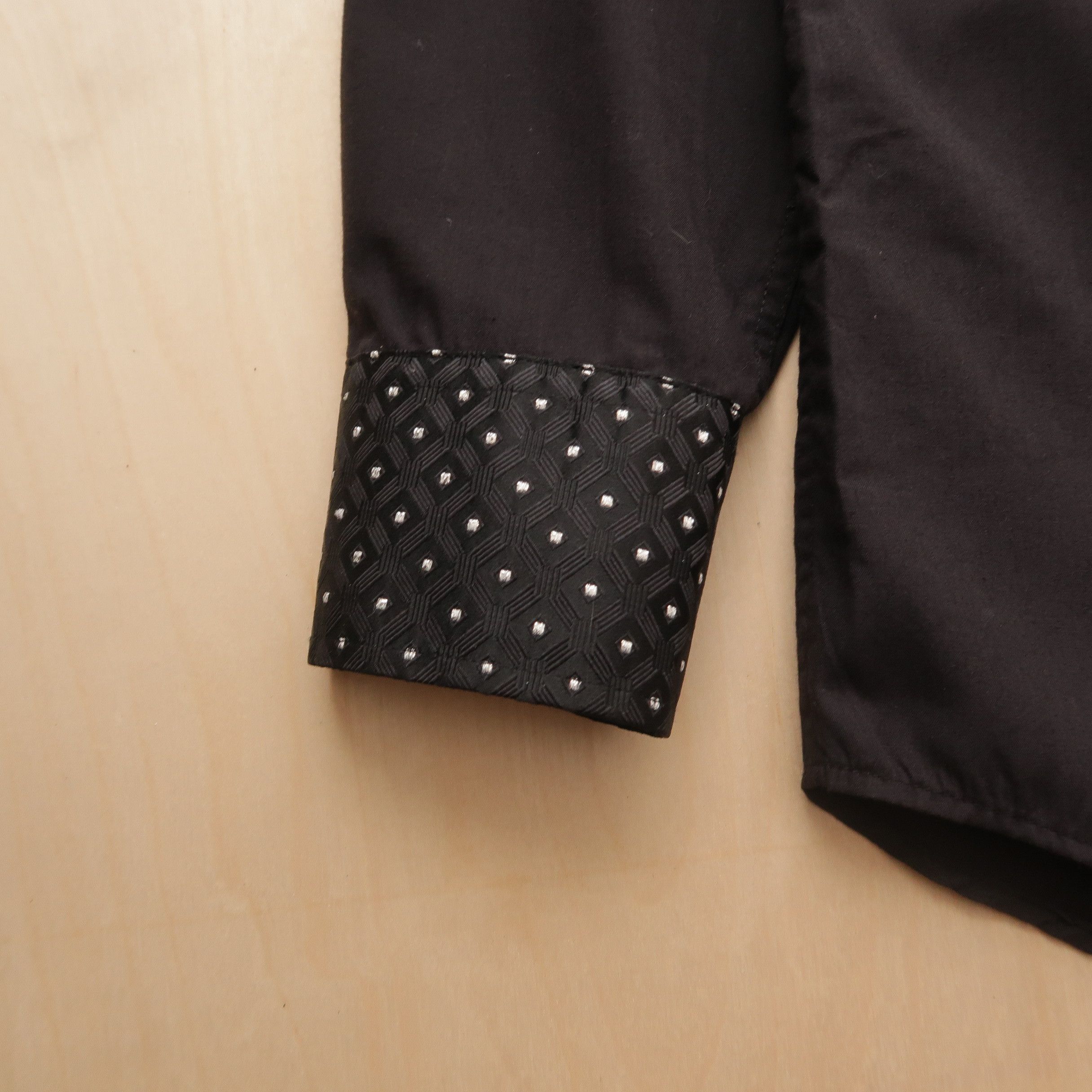 Giorgio Armani 1980s Giorgio Armani Psychedelic Dot Black Shirt Button Up Size US L / EU 52-54 / 3 - 8 Thumbnail