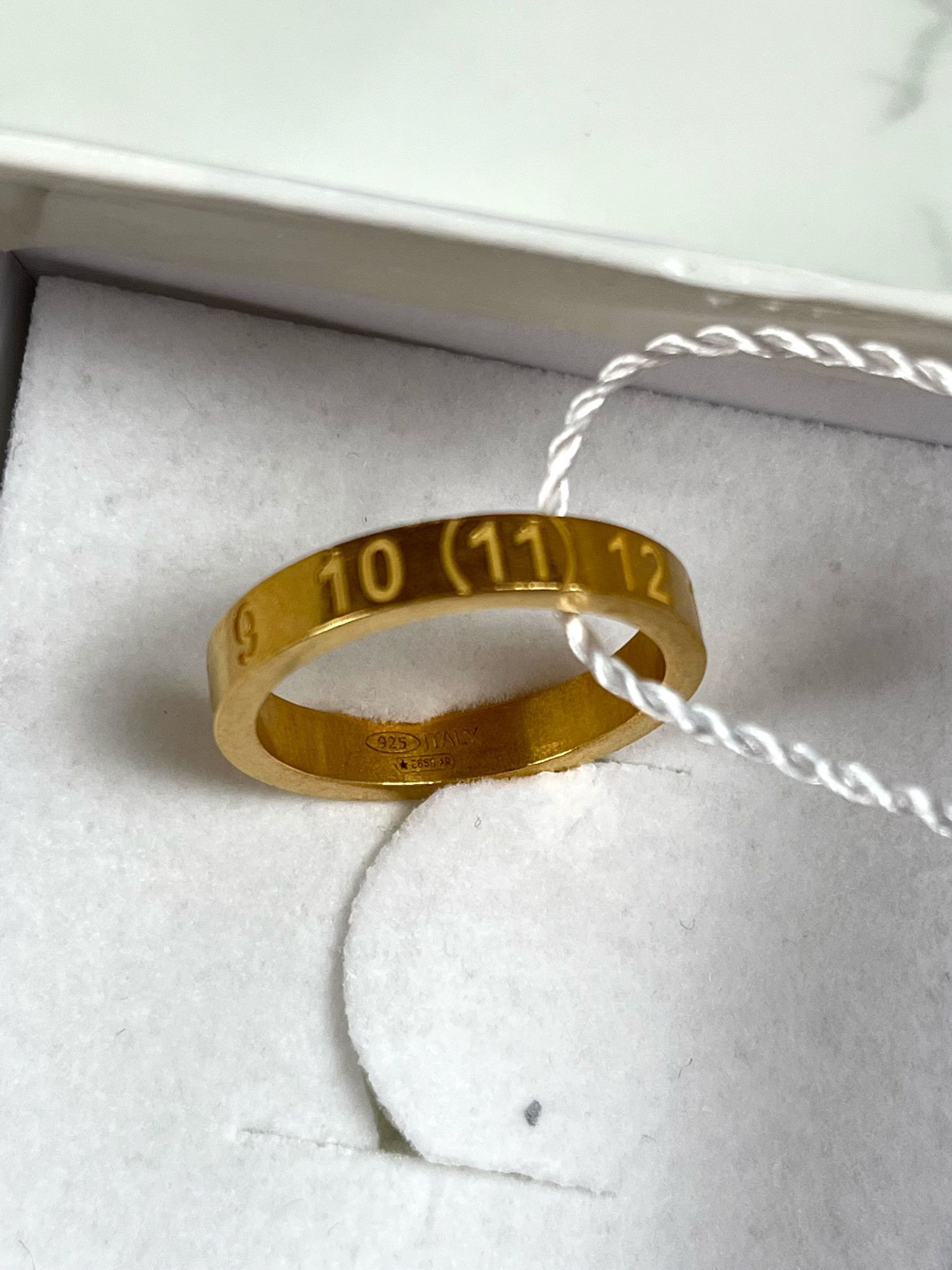 Maison Margiela 🔥[SALE]🔥 Maison Margiela Gold Slim Numbers Logo Ring Size ONE SIZE - 7 Thumbnail