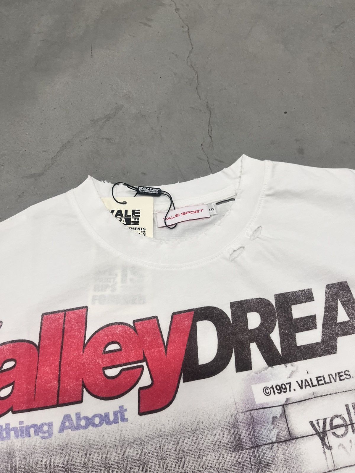 Vale Vale Forever Valley Dreams White Dreamcrasher Tee Size Small Size US S / EU 44-46 / 1 - 3 Thumbnail