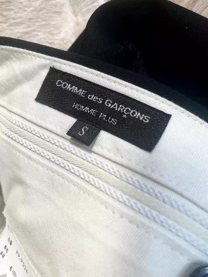 Comme des Garcons comme des garcon fur patchwork wool shorts 2505-Nextarrow Size US 28 / EU 44 - 2 Thumbnail