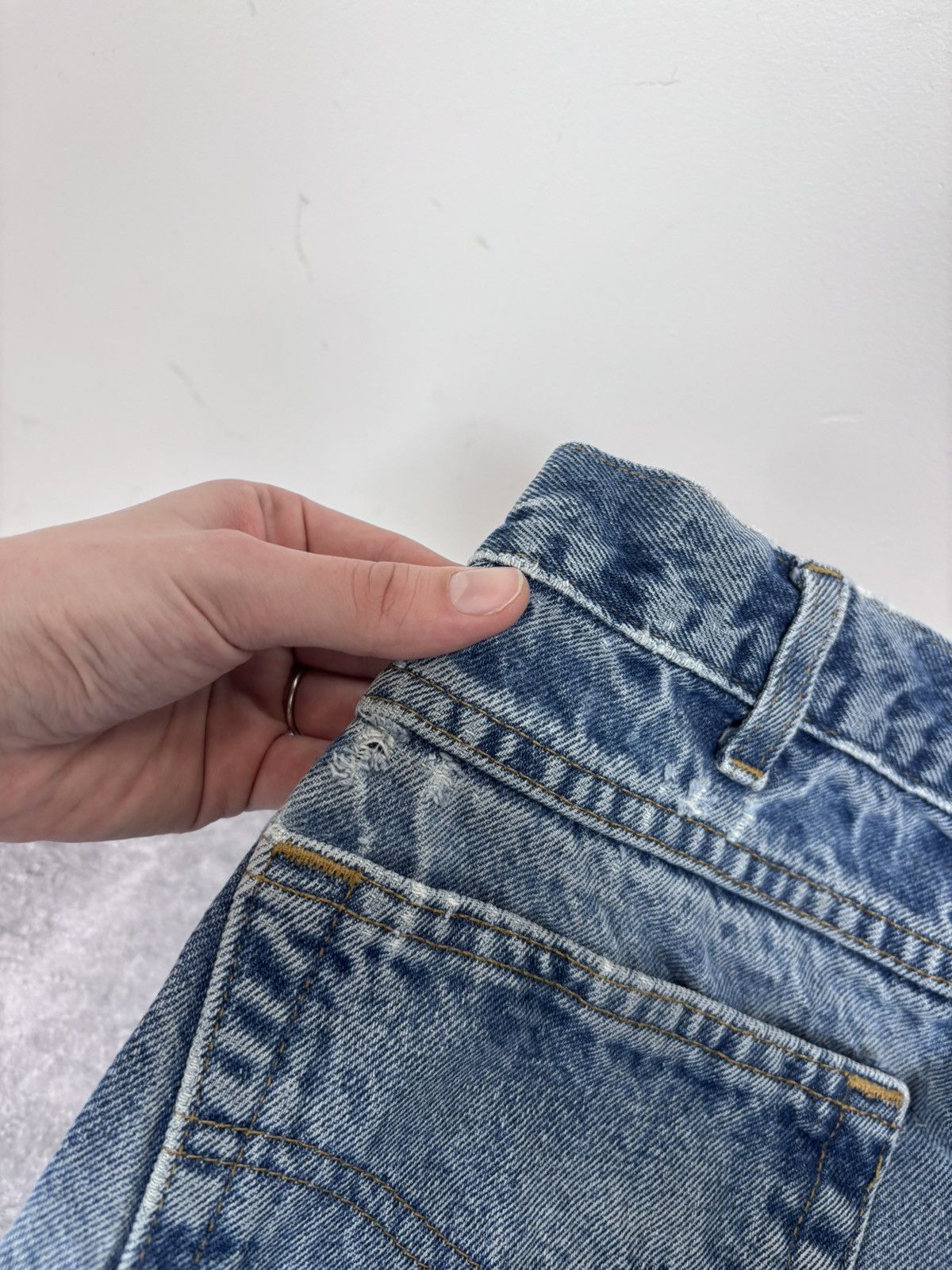 Carhartt Vintage Carhartt Men’s Faded Blue Denim Jeans Relaxed Fit Size US 33 - 10 Thumbnail