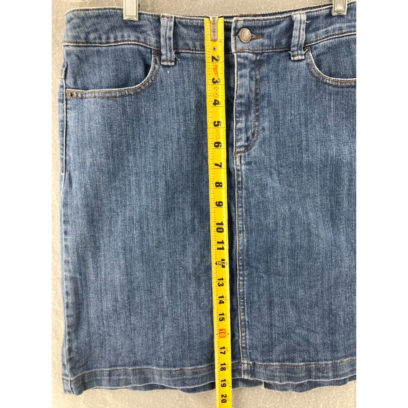 Eddie Bauer Eddie Bauer Denim Skirt Women Adult 10 Short Blue Cotton Pockets 80s 90s Modern Size 32" / US 10 / IT 46 - 4 Thumbnail