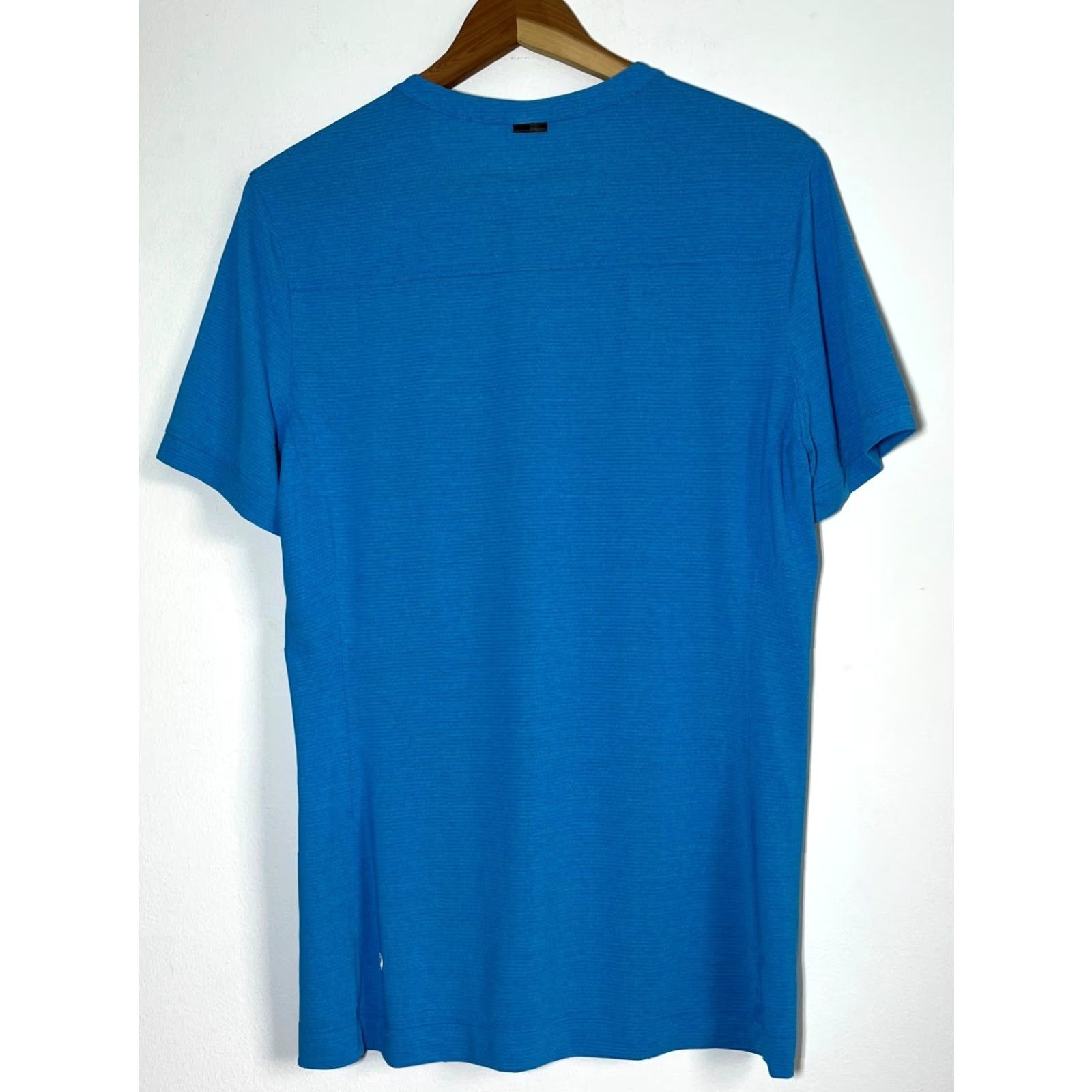 Lululemon Lululemon Men's Short Sleeve Henley Shirt Blue M T-Shirt Pullover Activewear Lightweight Stretch Size US M / EU 48-50 / 2 - 2 Thumbnail