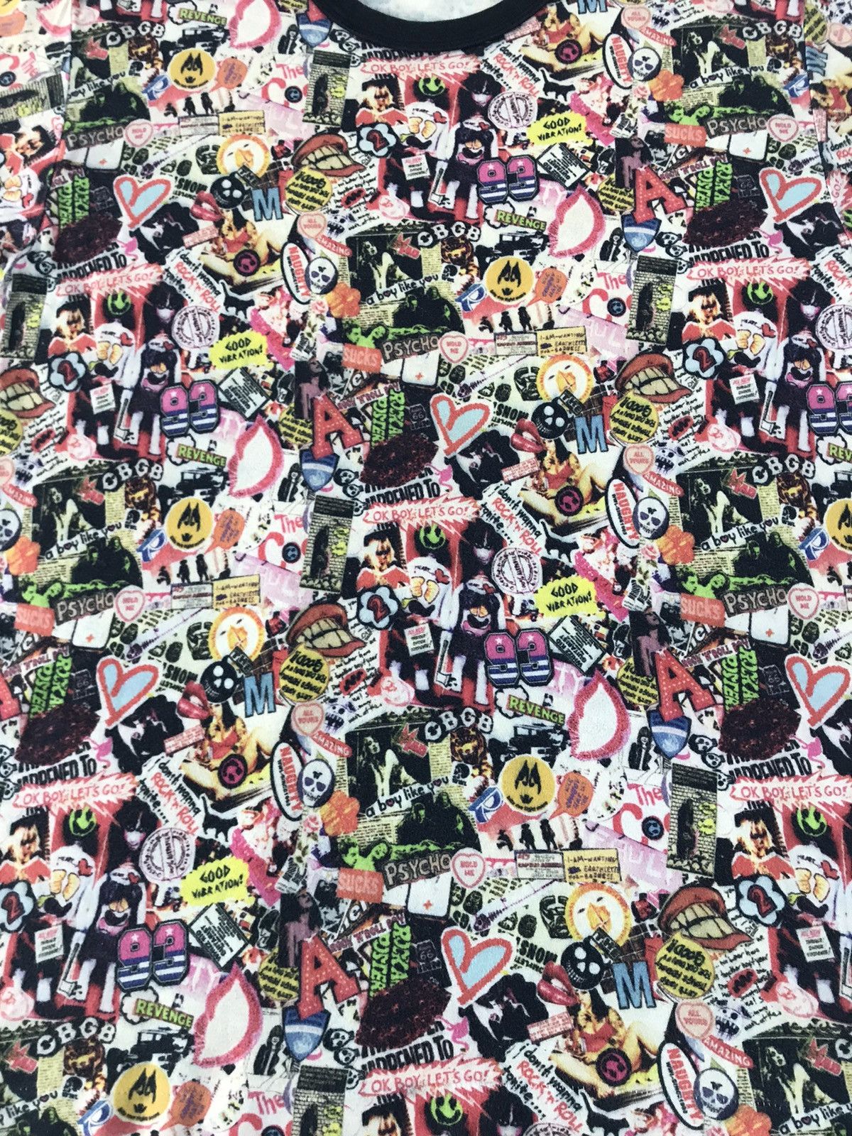 Vintage World Wide Love Sticker Style Over Printed Logo Tee Size US M / EU 48-50 / 2 - 4 Thumbnail