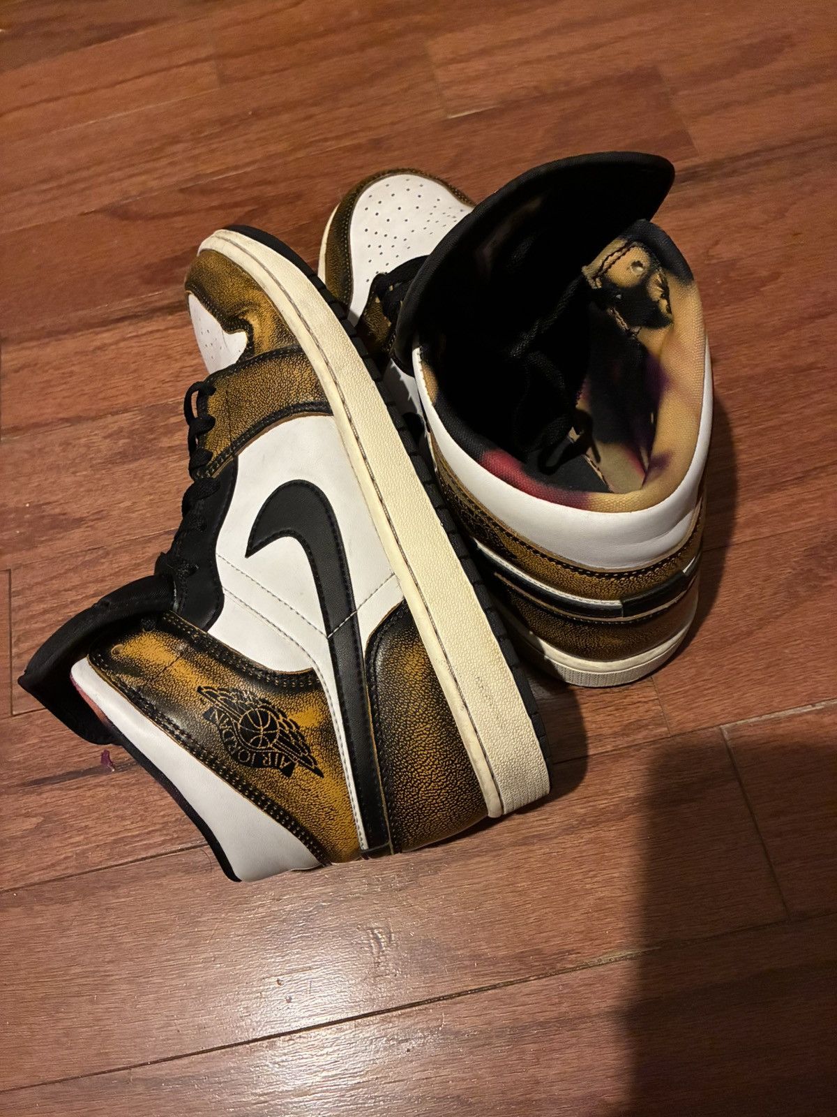 Nike air jordan 1 mid se wear away Size US 10 / EU 43 - 2 Thumbnail