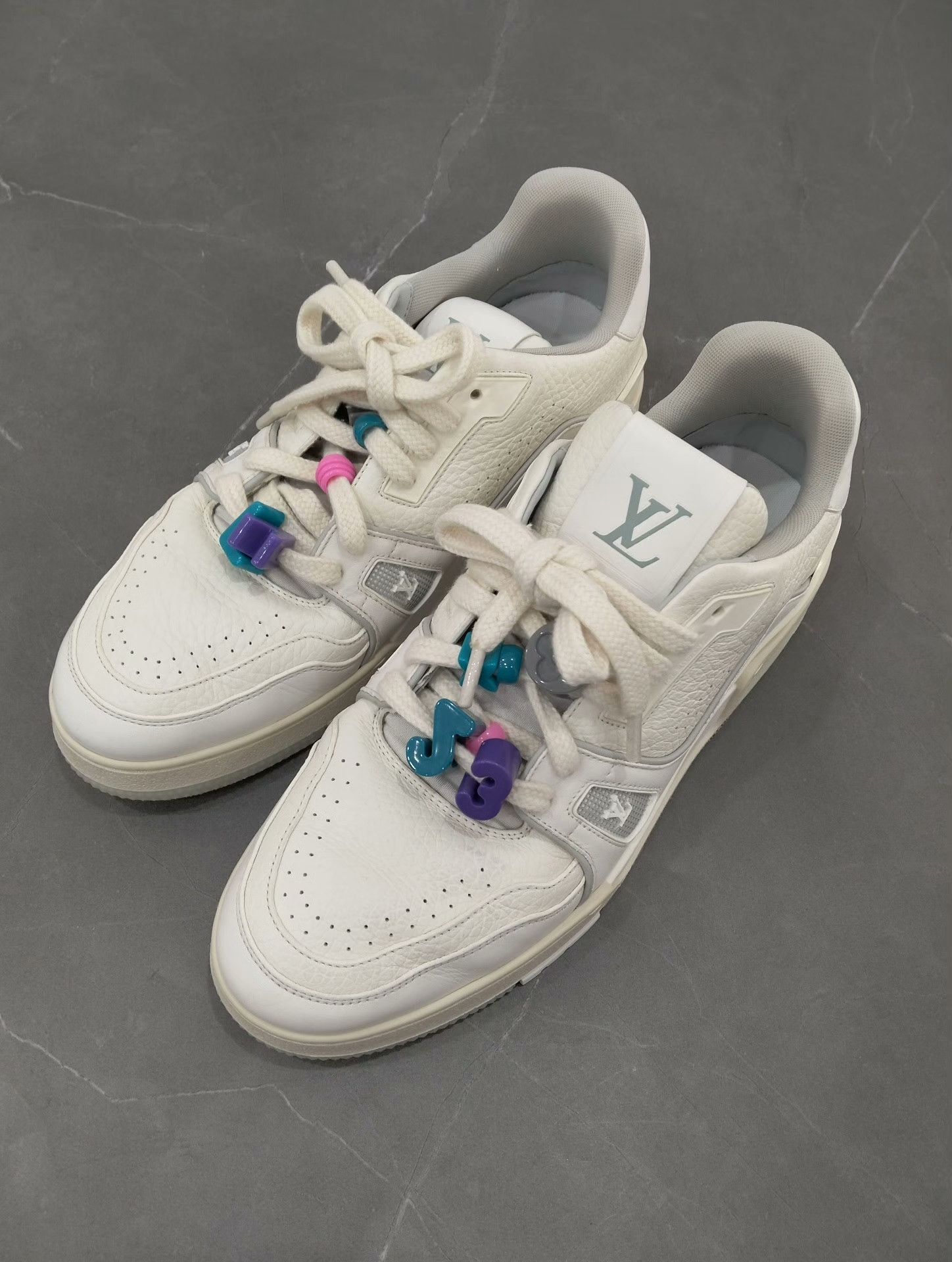 Louis Vuitton Louis Vuitton Training Lowtop Sneakers 41 Men Size US 8.5 / EU 41-42 - 1 Thumbnail