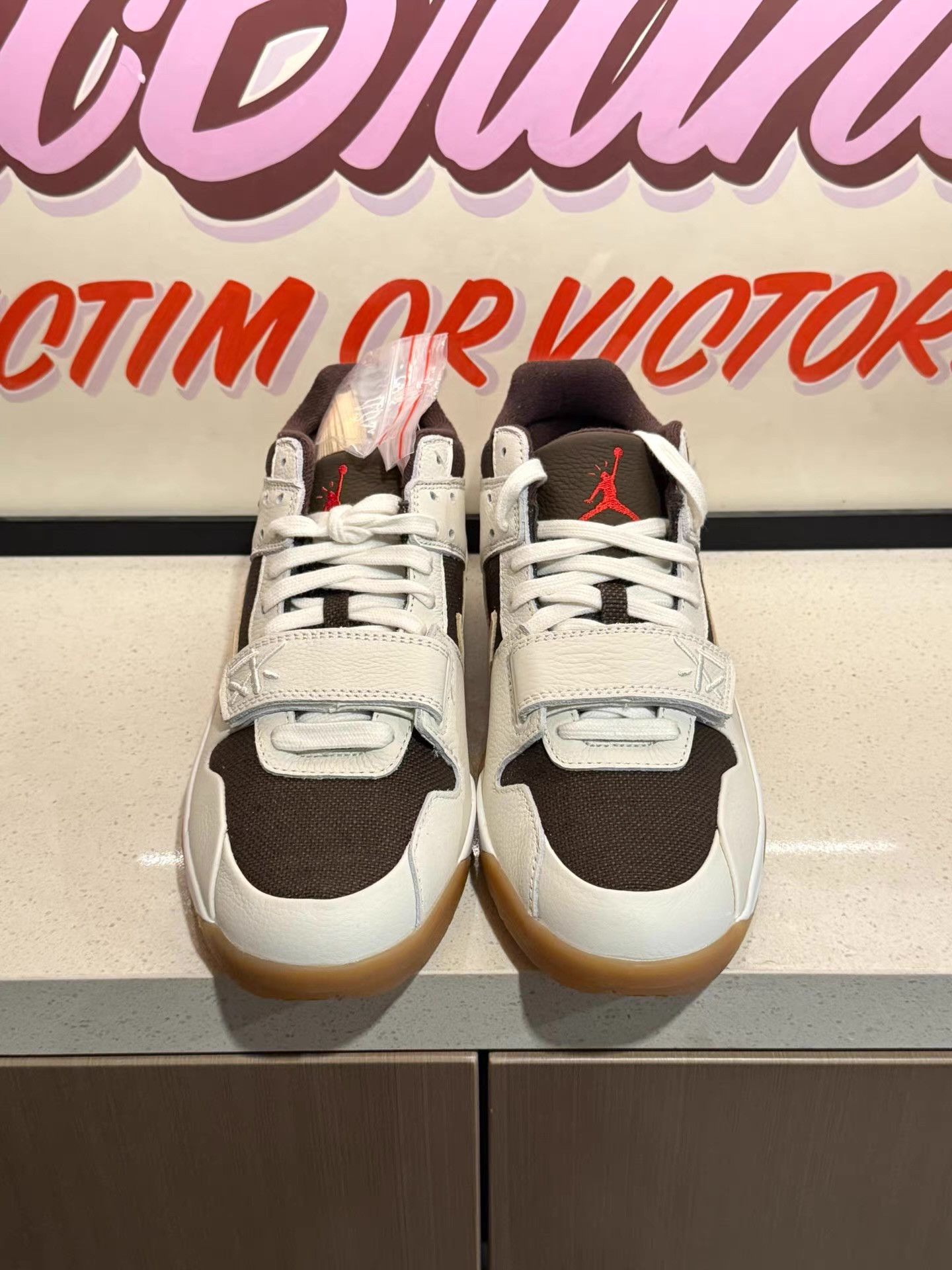 Nike Travis Scott x Jordan Jumpman Jack basketball shoes。Ｑ20 Size US 9.5 / EU 42-43 - 2 Thumbnail