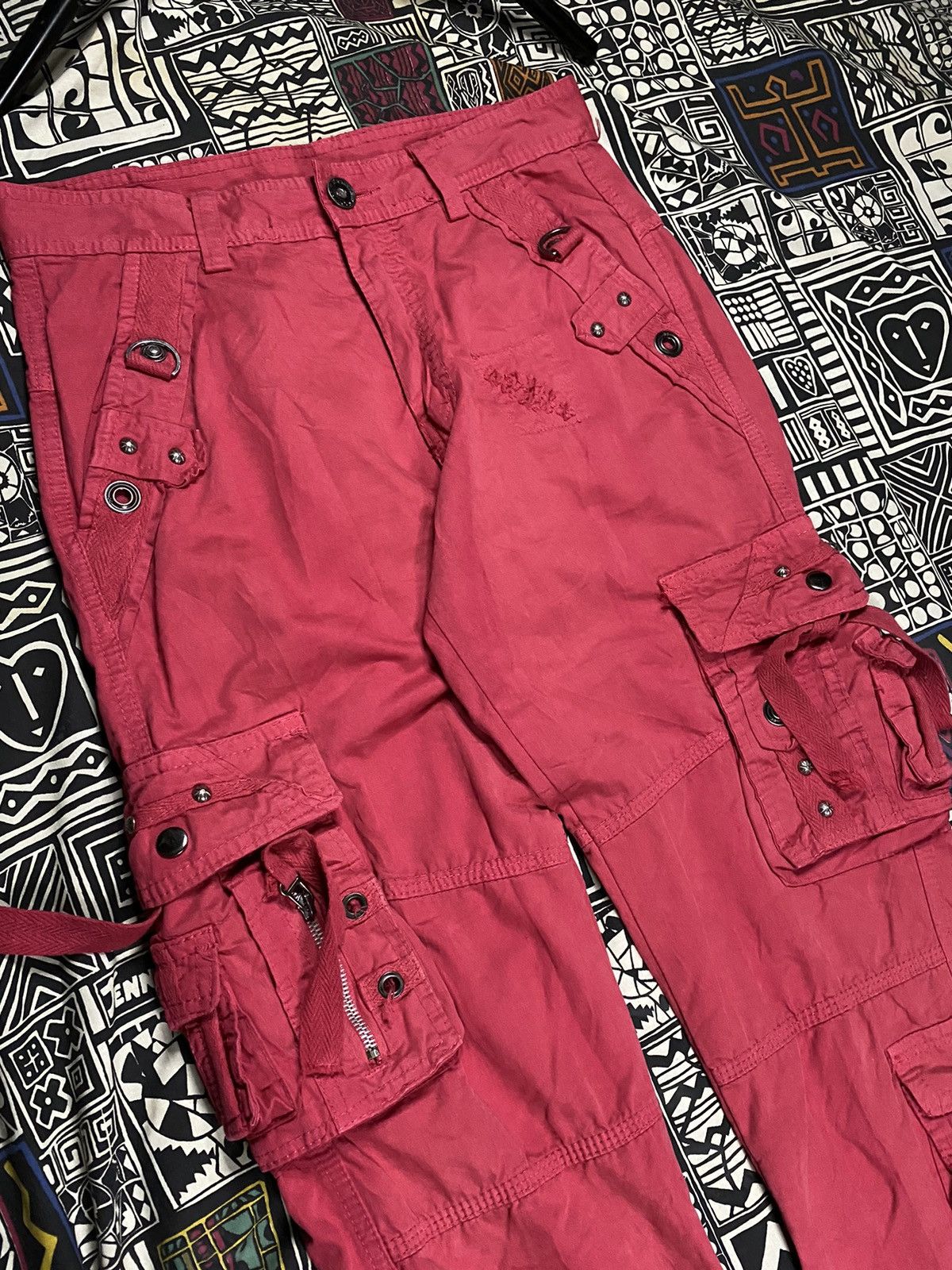 14th Addiction × Japanese Brand × Le Grande Bleu (L.G.B.) Junye Red Disteressed Multipocket Cargo Pants Size US 29 - 2 Thumbnail