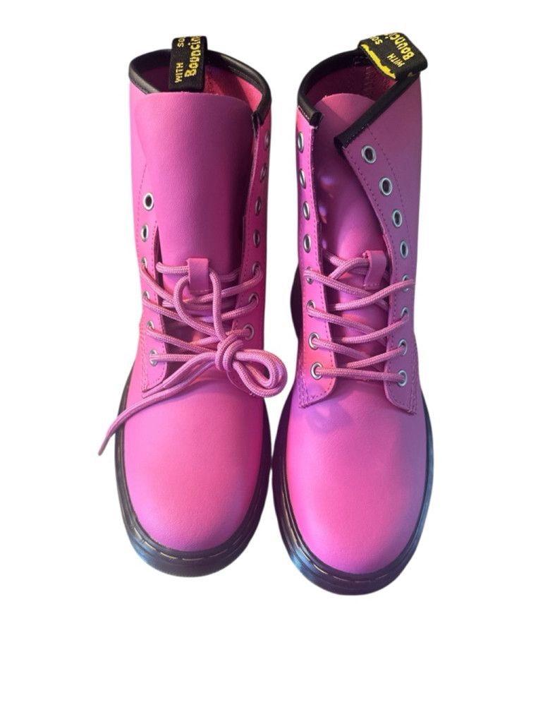 Dr. Martens NWOT Dr. Martens Zavala Pepto Bismol Pink Combat Boot Size 7 Size US 7 / IT 37 - 4 Thumbnail
