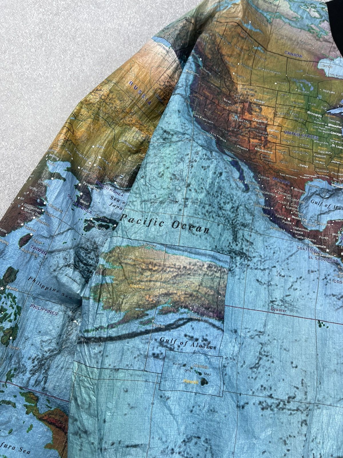 Vintage Vintage1998 World Map All Over Print Jacket Kurt Cobain Size US XL / EU 56 / 4 - 7 Thumbnail