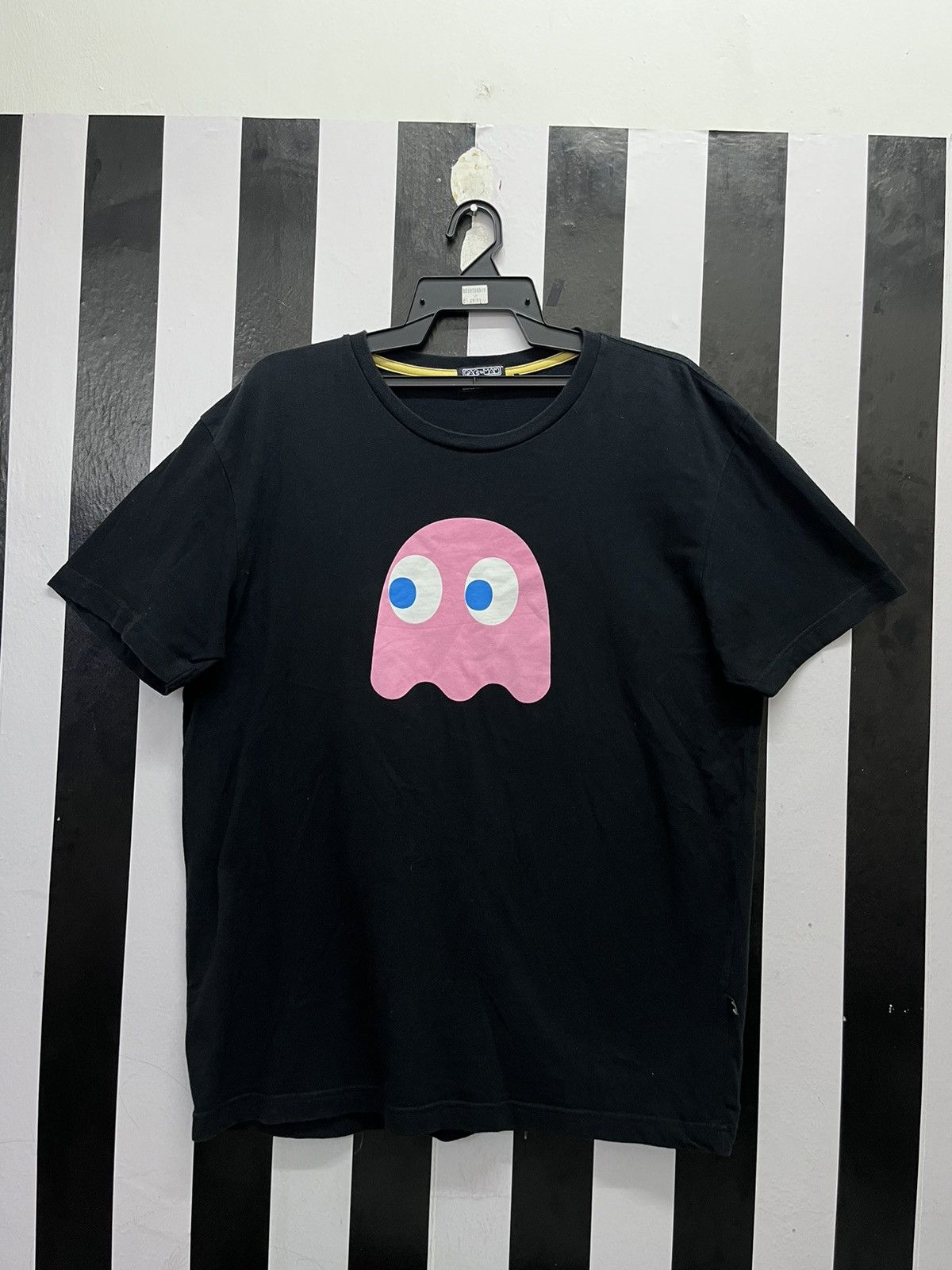 Other Pac-man tee black size xl Size US XL / EU 56 / 4 - 1 Thumbnail