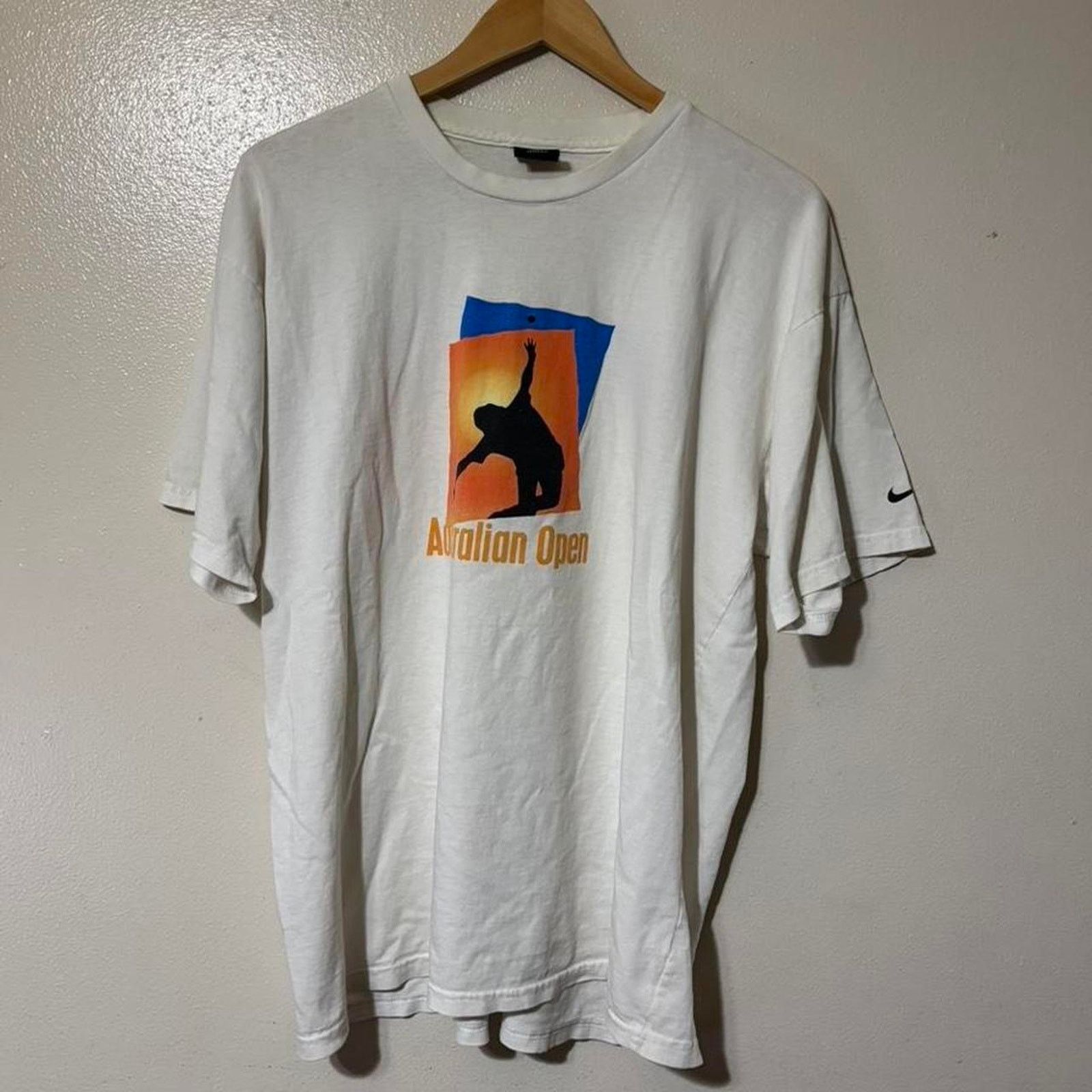 Nike Vintage Nike 2001 Australian Open Graphic Tennis T-Shirt Size US L / EU 52-54 / 3 - 1 Thumbnail