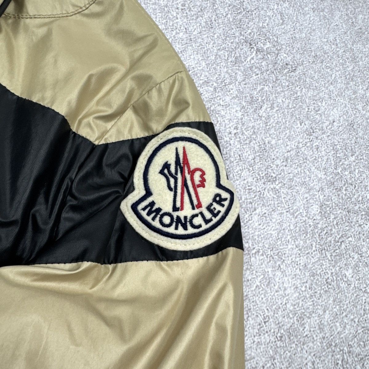 Moncler Women`s Moncler Big Logo Gold Polyester Light Jacket Size 1 Size S / US 4 / IT 40 - 8 Thumbnail