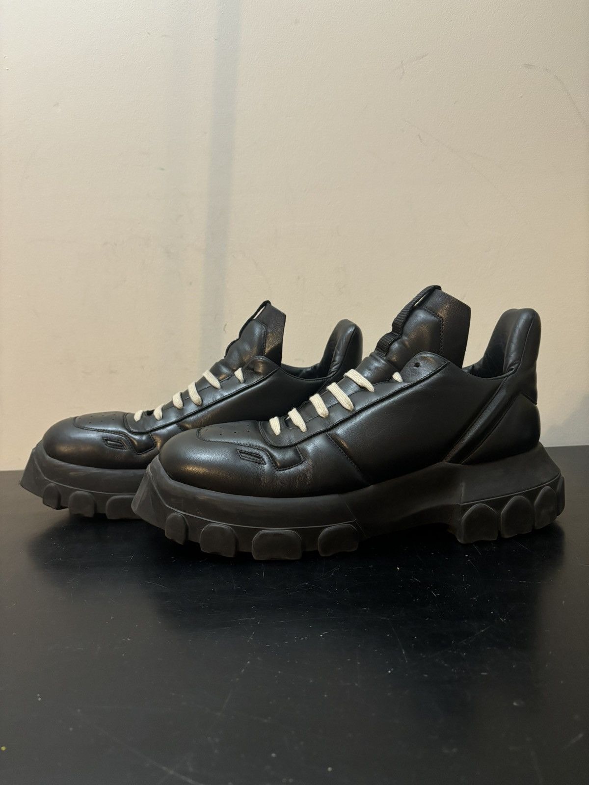 Rick Owens Rick Owens Maximal Tractor Leather Low Top Sneakers Black Size US 10 / EU 43 - 1 Thumbnail