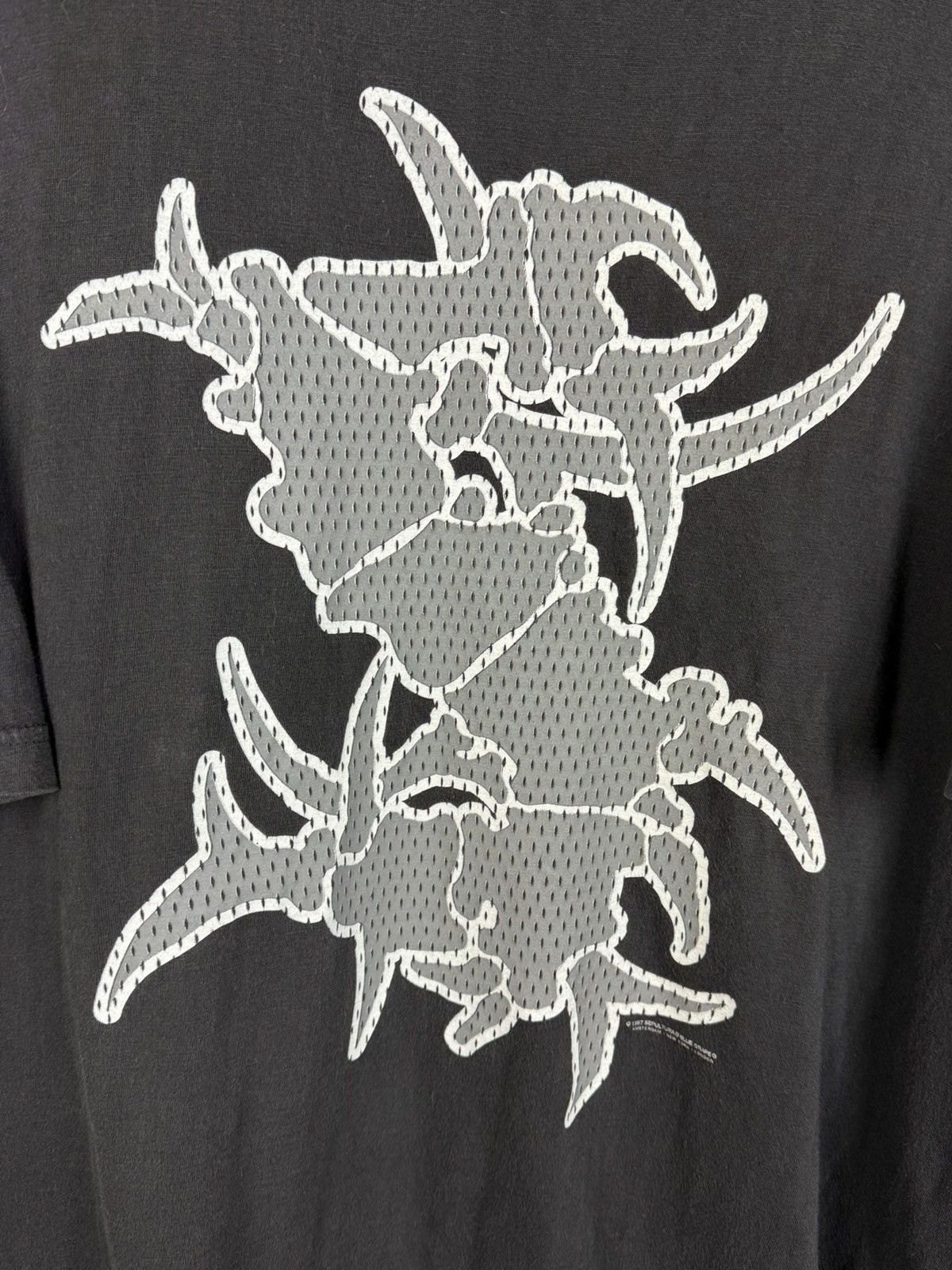 Band Tees 90s Vintage Sepultura 1997 Mesh Print Blue Grape Metal Tee Size US XL / EU 56 / 4 - 2 Thumbnail