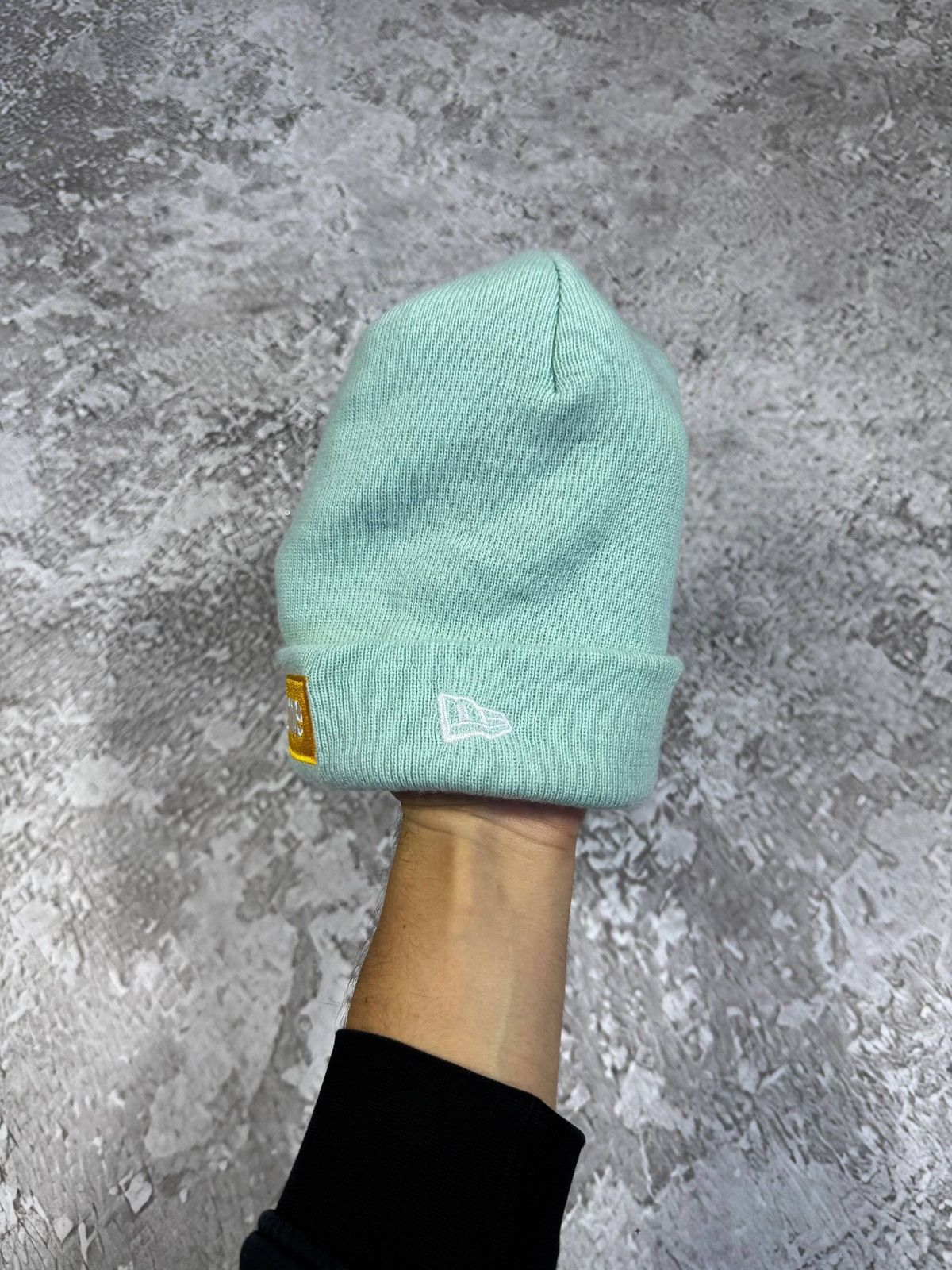 Supreme Supreme New Era Winter hat big logo OS Size ONE SIZE - 2 Thumbnail