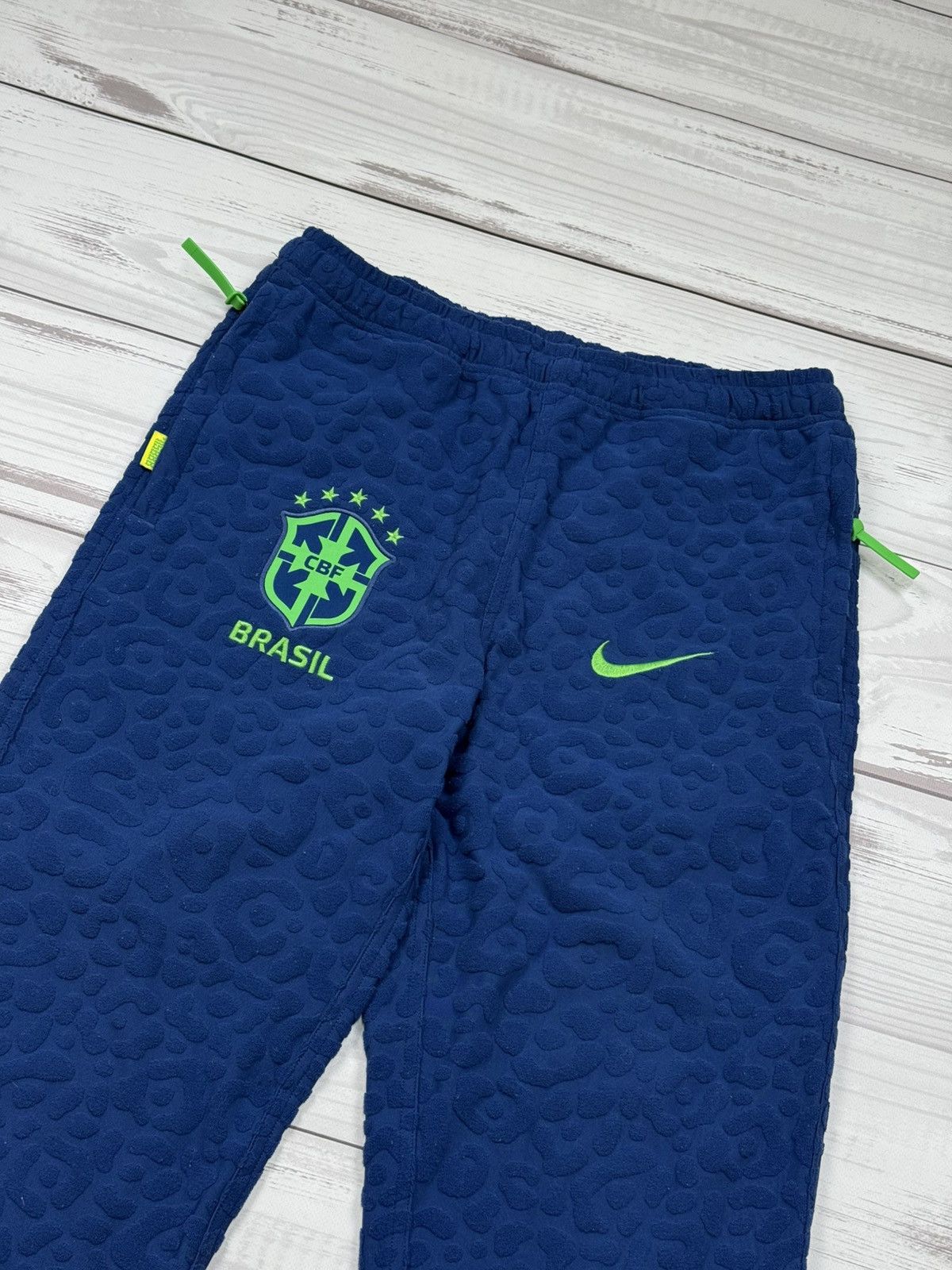 Nike Nike Brazil CBF French Terry Bottoms Men's Size S Size US 31 - 2 Thumbnail