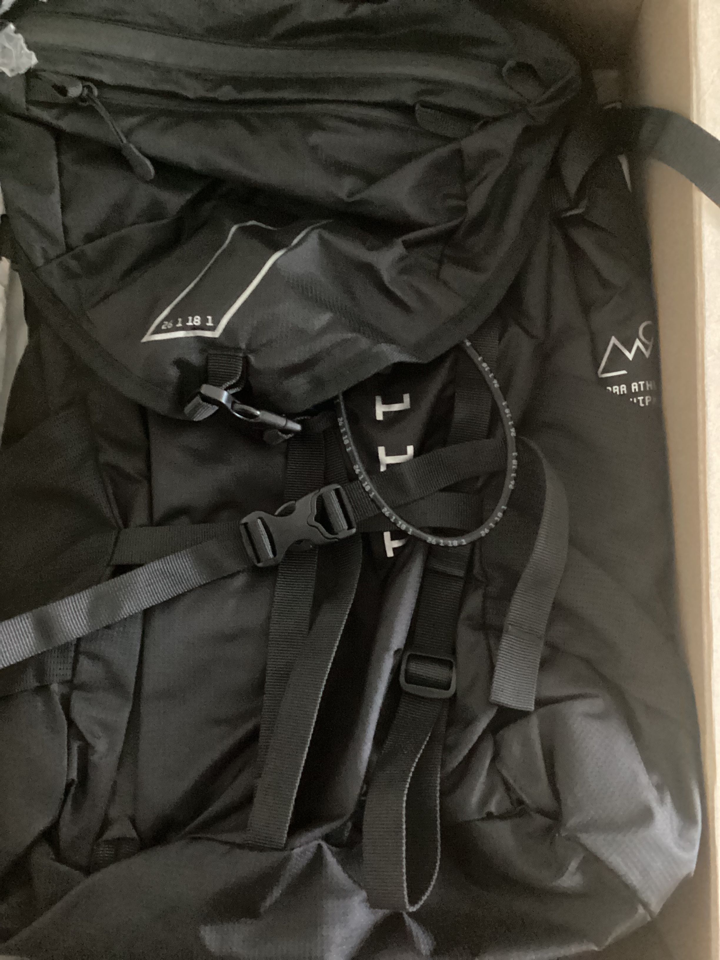 Zara Zara Explorer Backpack M black BNWT Size 30 - 2 Thumbnail