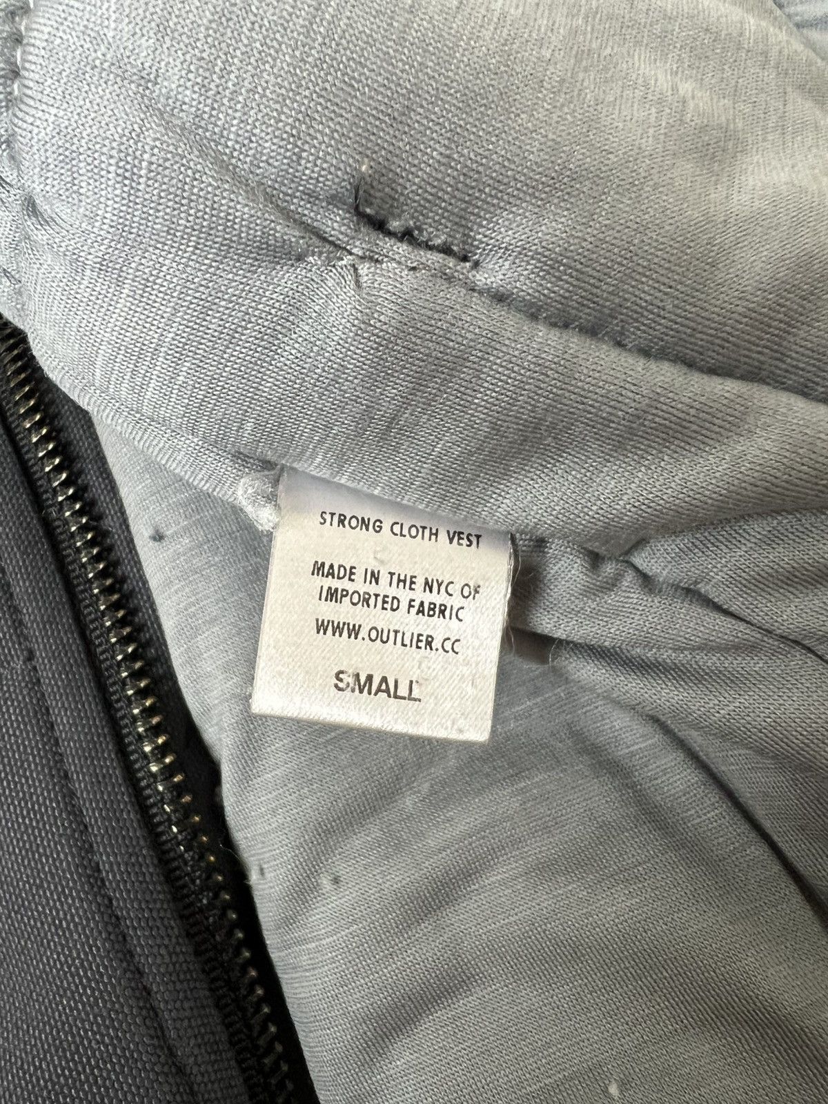 Outlier Outlier Strong Cloth Vest Size US S / EU 44-46 / 1 - 5 Thumbnail