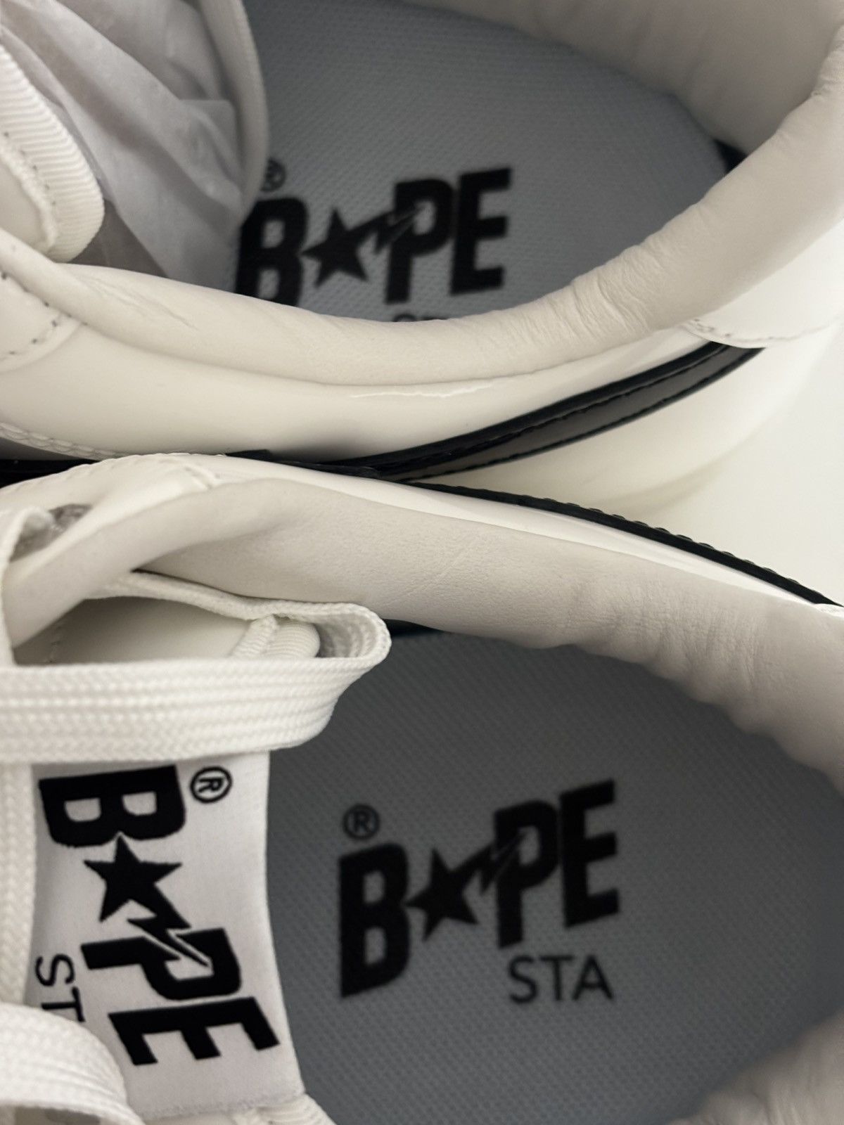 Bape Authentic ape bape bape sta #1 white US 11 new bapesta Size US 11 / EU 44 - 6 Thumbnail