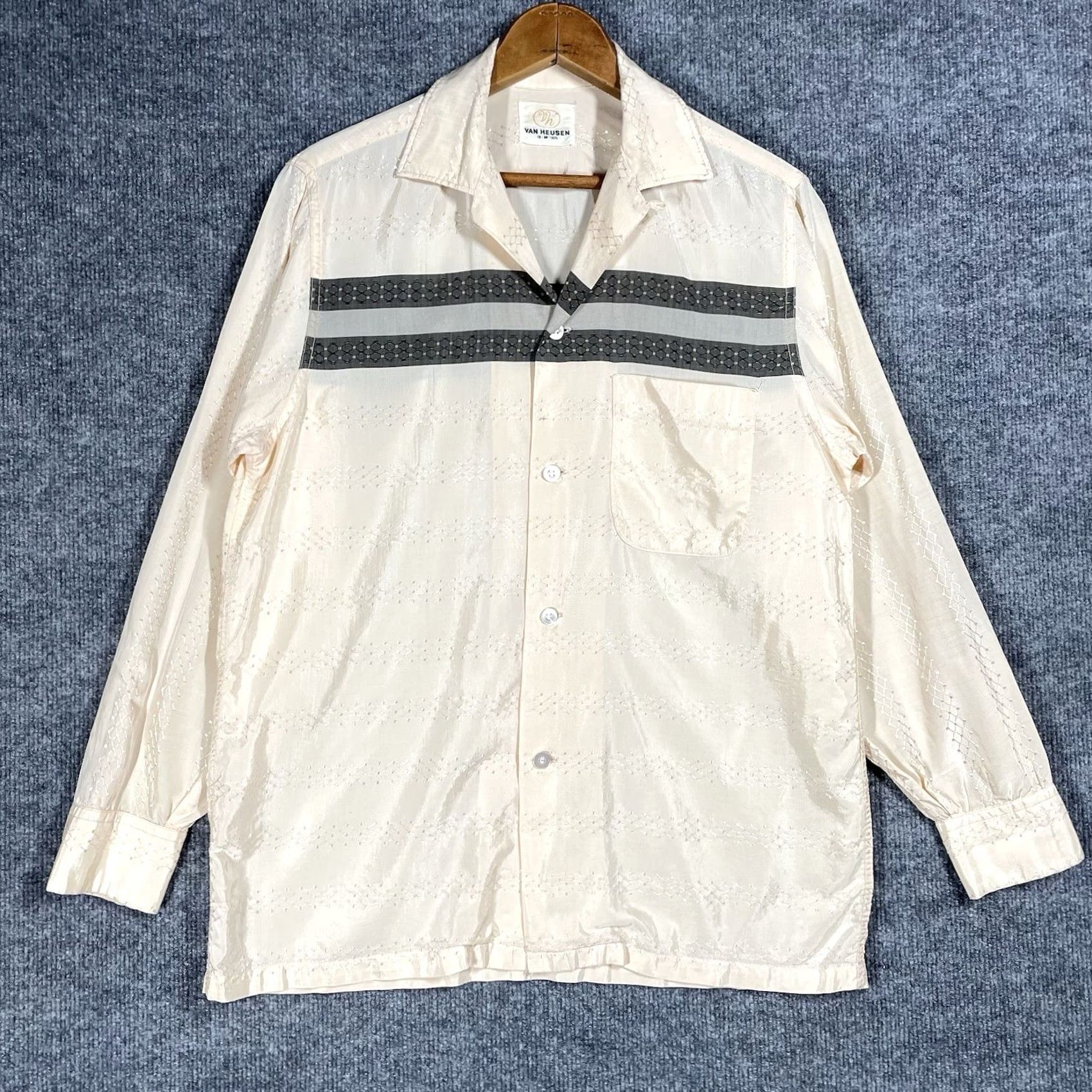 Van Heusen VINTAGE Van Heusen Loop Collar Shirt Mens M Beige Silk Rockabilly 1950s 50s Long Sleeve Button-Front Size US M / EU 48-50 / 2 - 2 Thumbnail