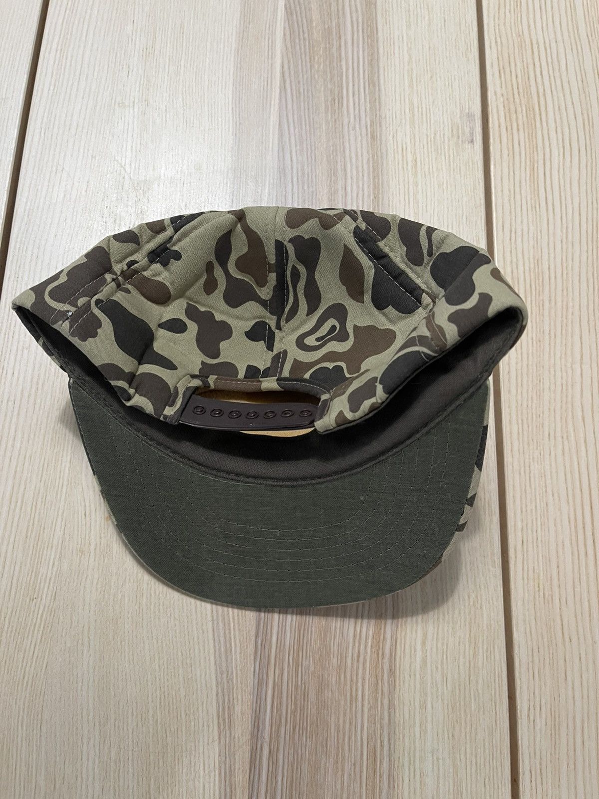 Vintage Vintage Mesaba Airlines Camo Padded SnapBack Hat Size ONE SIZE - 3 Thumbnail
