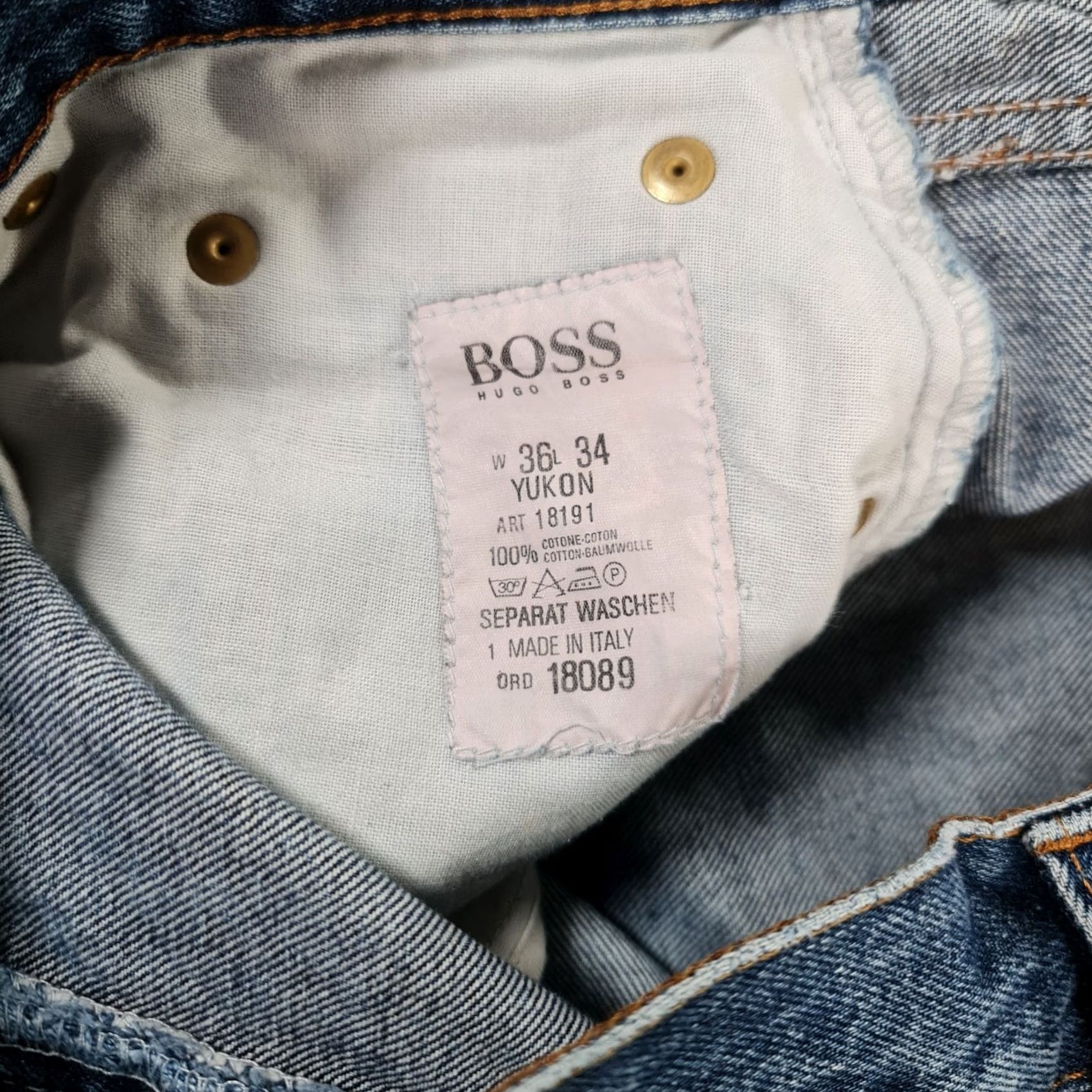 Hugo Boss VINTAGE Hugo Boss Jeans Blue W36 L31 Yukon Straight Leg Denim Jeans Mens Reg 36 31 Blue 5-Pocket Design Buttons Size US 36 / EU 52 - 4 Thumbnail