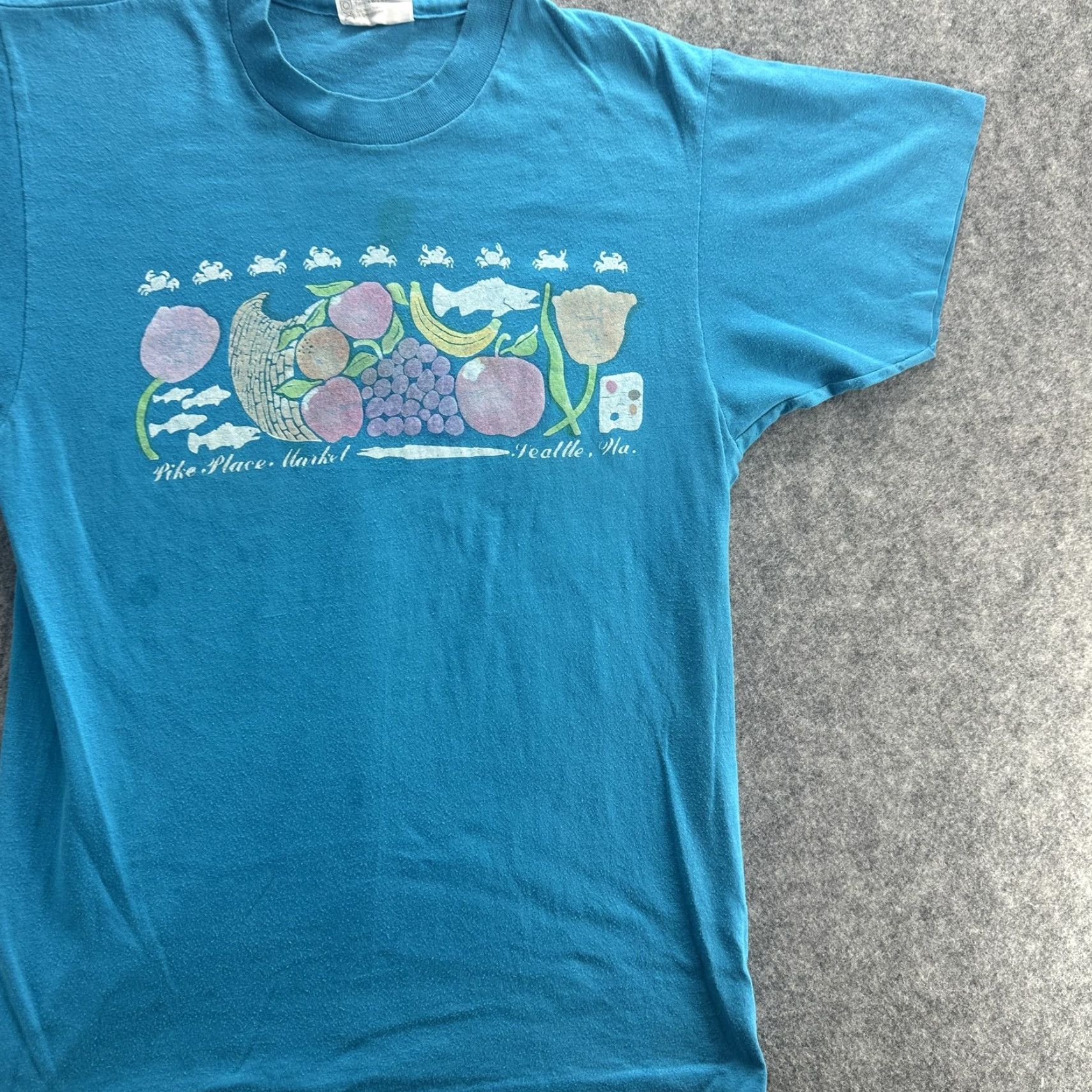 Hanes VINTAGE Pike Place Market Shirt Mens M Blue Seattle 80s Hanes Tee Graphic Print Souvenir Size US M / EU 48-50 / 2 - 2 Thumbnail