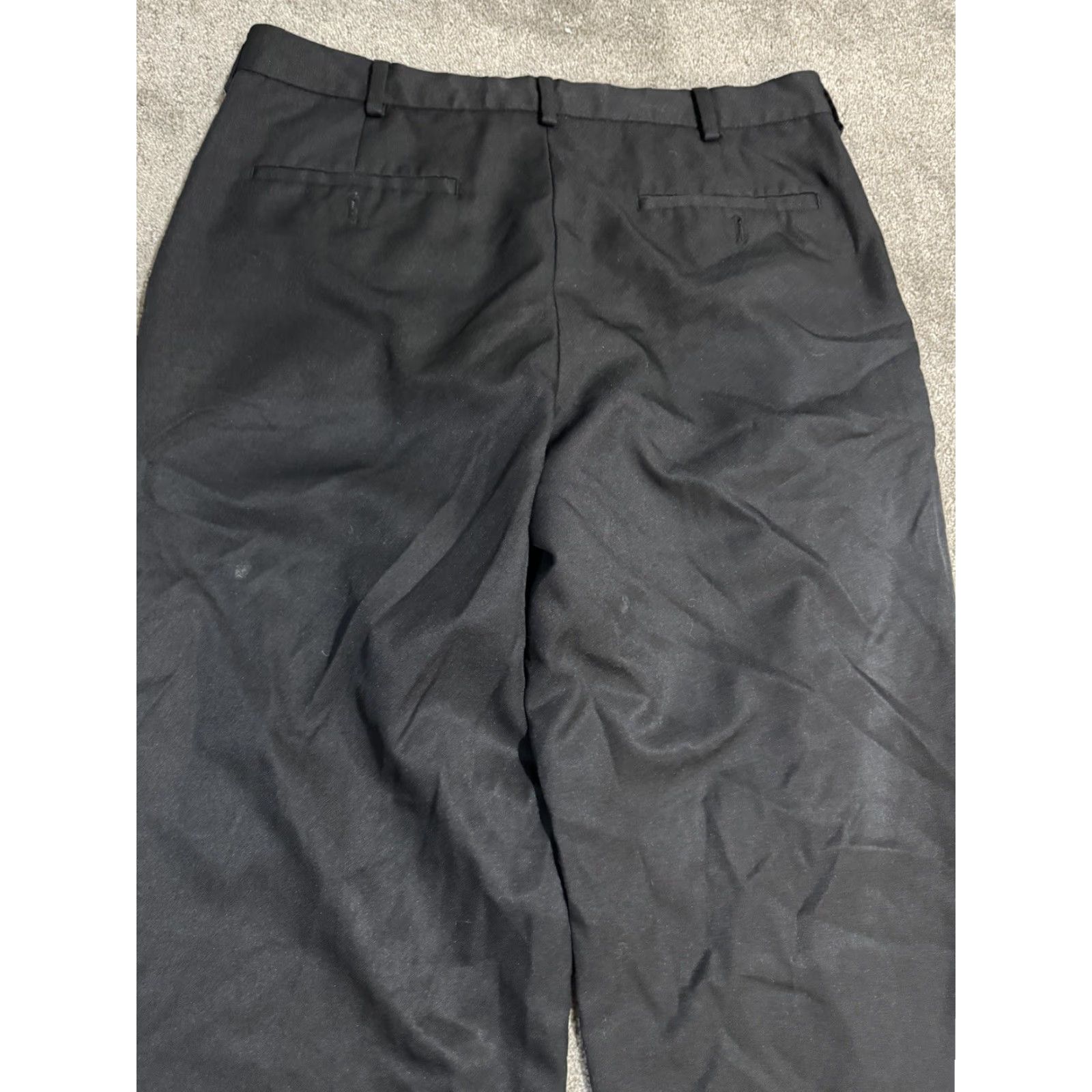 Izod VINTAGE IZOD Chino Pants Shirt Men’s 34x30 Black Solid Cotton No-Iron Cuffed Pleated 5-Pocket EUC Mens Size US 34 / EU 50 - 4 Thumbnail