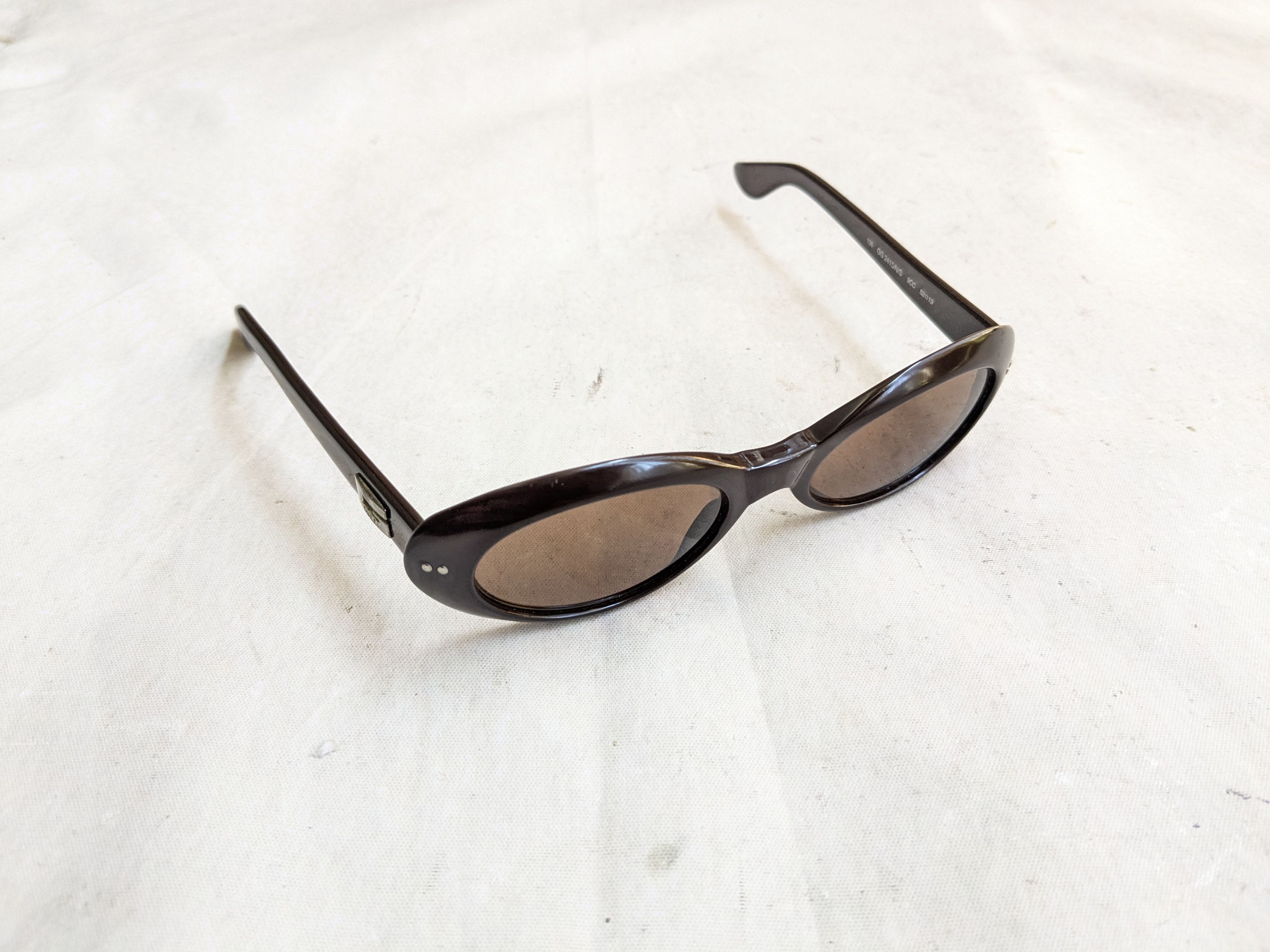 Gucci × Vintage Gucci Sunglasses GG2413/N/S Brown Y2K Oval Size ONE SIZE - 3 Thumbnail