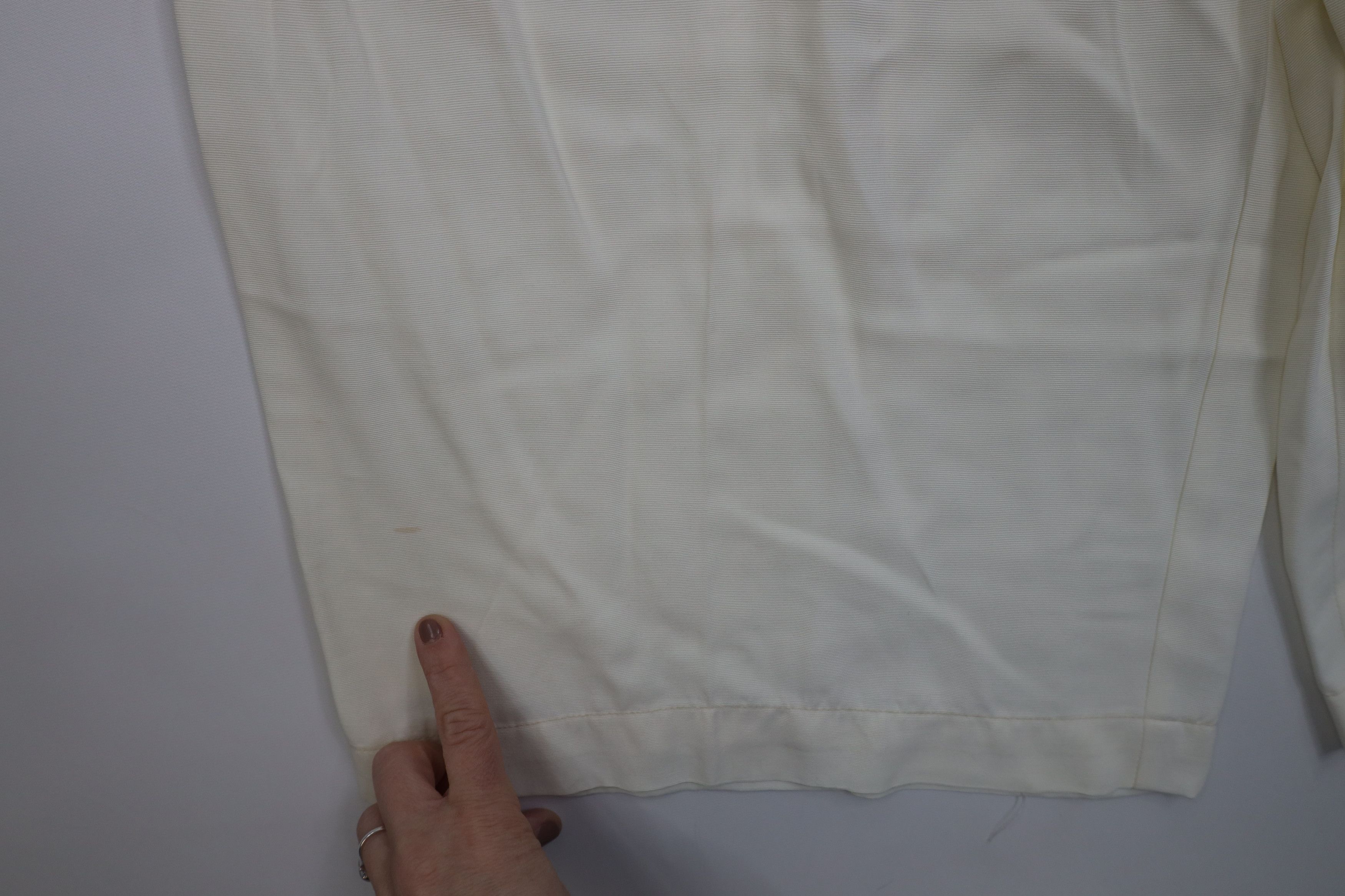 Vintage Vintage 90s Streetwear Gabardine Knit Baggy Shorts Cream USA Size US 36 / EU 52 - 5 Thumbnail