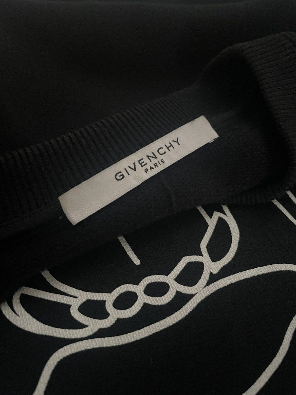 Givenchy Givenchy Stenciled Rottweiler Sweatshirt Size US M / EU 48-50 / 2 - 3 Thumbnail