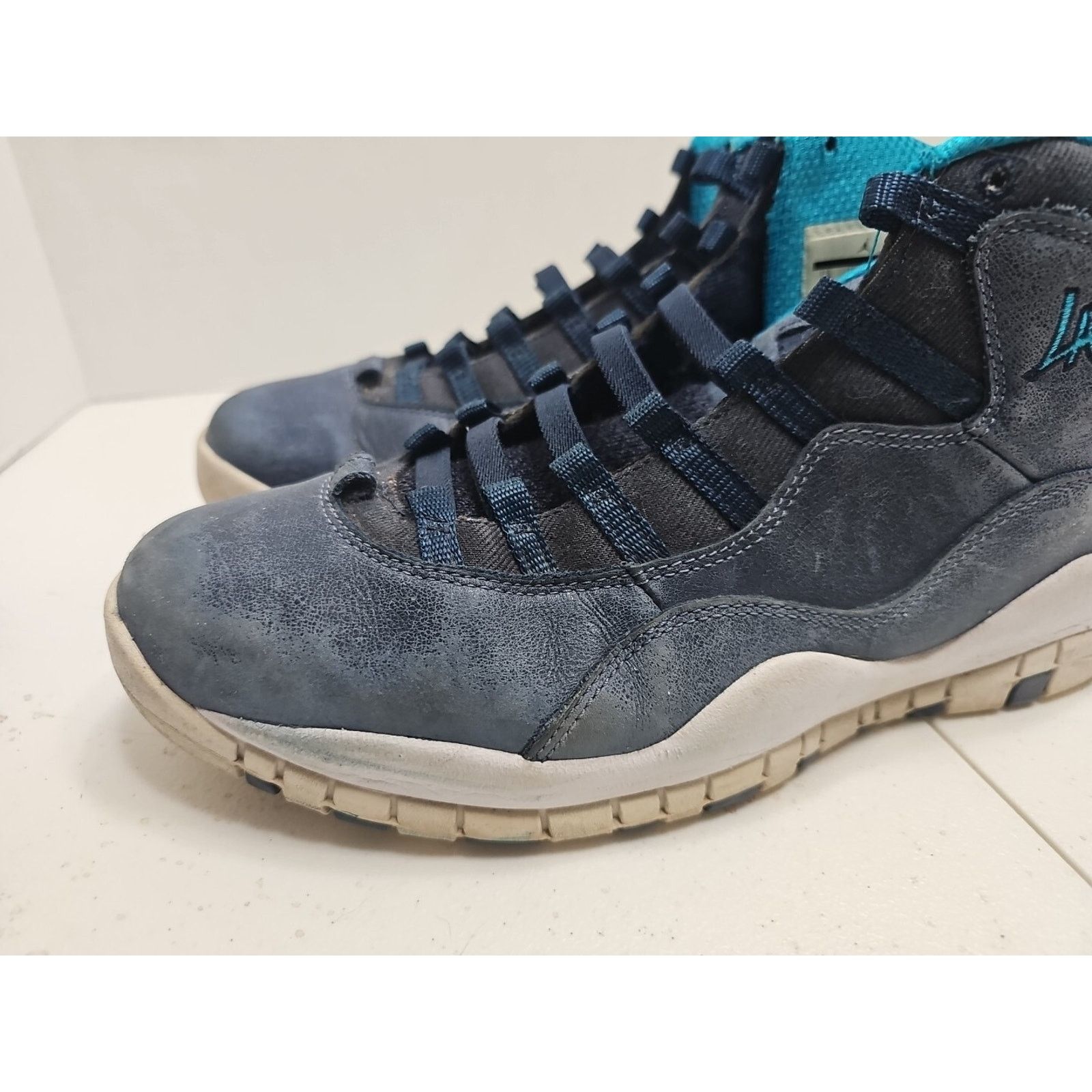 Jordan Brand Nike Air Jordan 10 X Retro LA Los Angeles Size 10 2016 3 Men Size US 10 / EU 43 - 3 Thumbnail