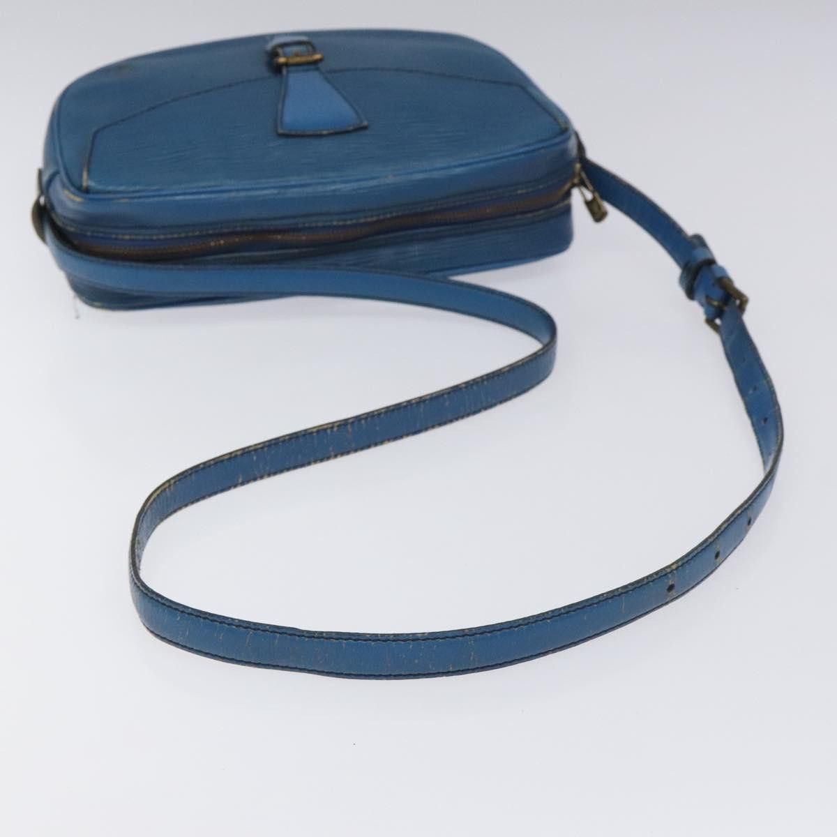 Louis Vuitton LOUIS VUITTON Epi June Feuille Shoulder Bag Blue M52155 Size ONE SIZE - 7 Thumbnail