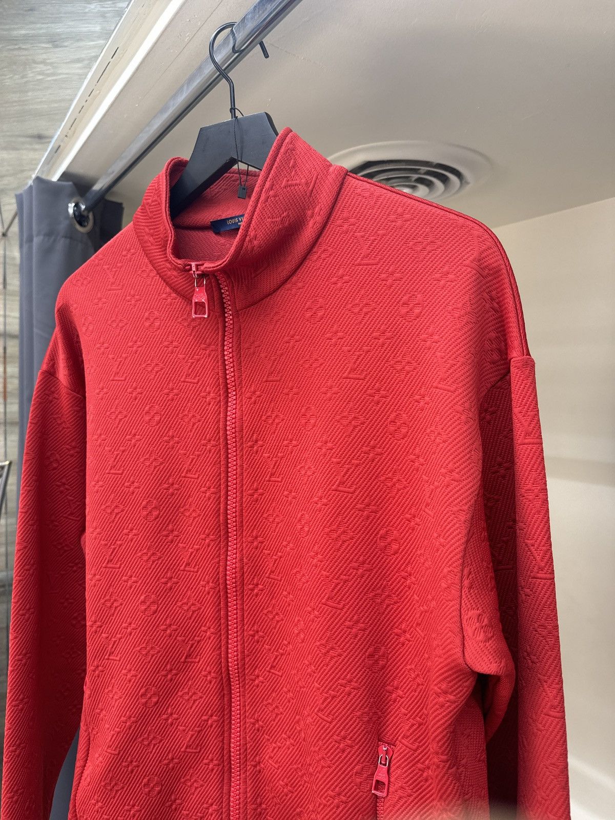 Louis Vuitton Louis Vuitton Monogram Red Zip Up Size US L / EU 52-54 / 3 - 2 Thumbnail