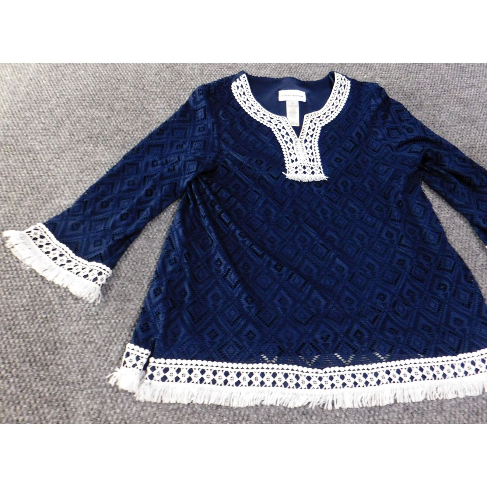 Vintage Alfred Dunner Top Womens Small Navy Blue Lace Crochet Tunic Boho Fringe Trim Blouse Size S / US 4 / IT 40 - 3 Thumbnail