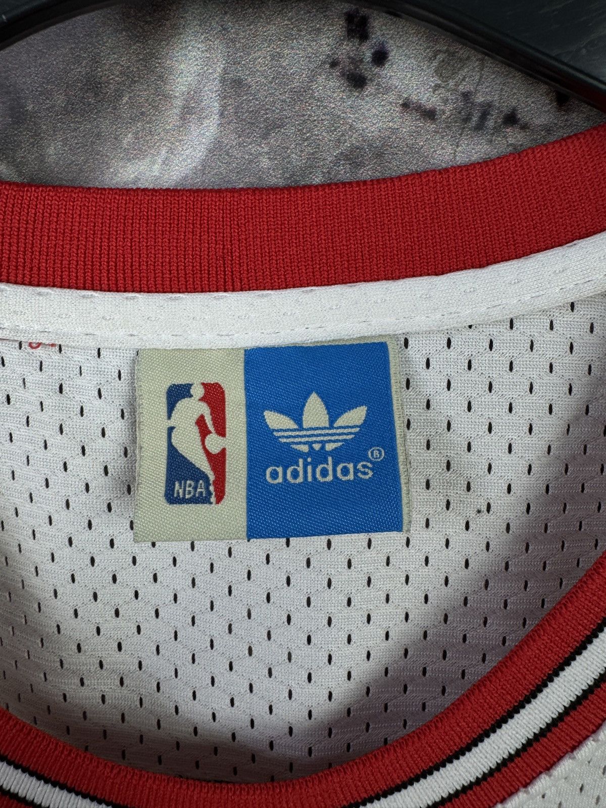 Adidas Adidas NBA Bulls Scottie Pippen #33 Jersey XL Vintage Size US XL / EU 56 / 4 - 11 Thumbnail