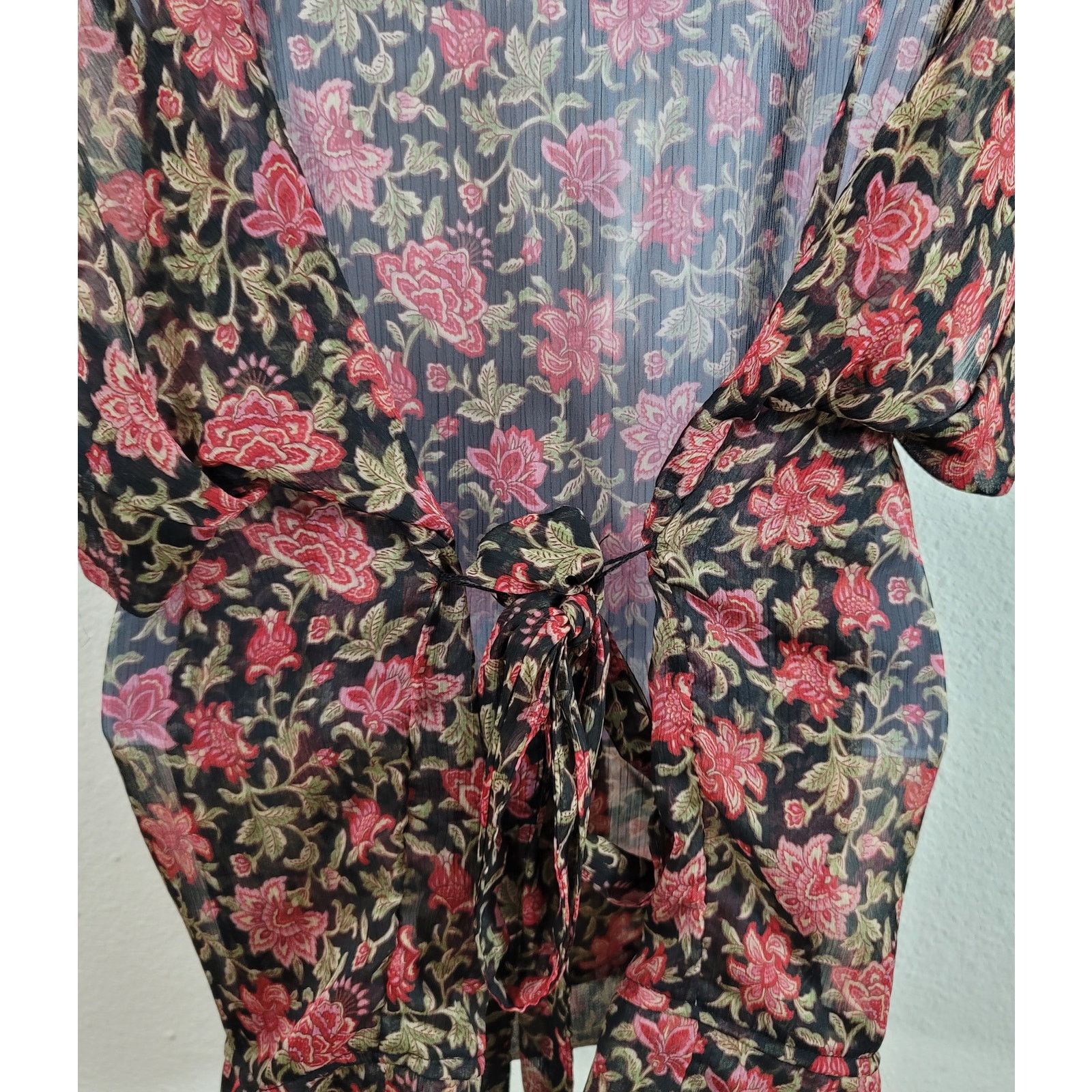 Converse Converse Black Red Floral Sheer Button Up Top XL Lightweight Size XL / US 12-14 / IT 48-50 - 7 Thumbnail