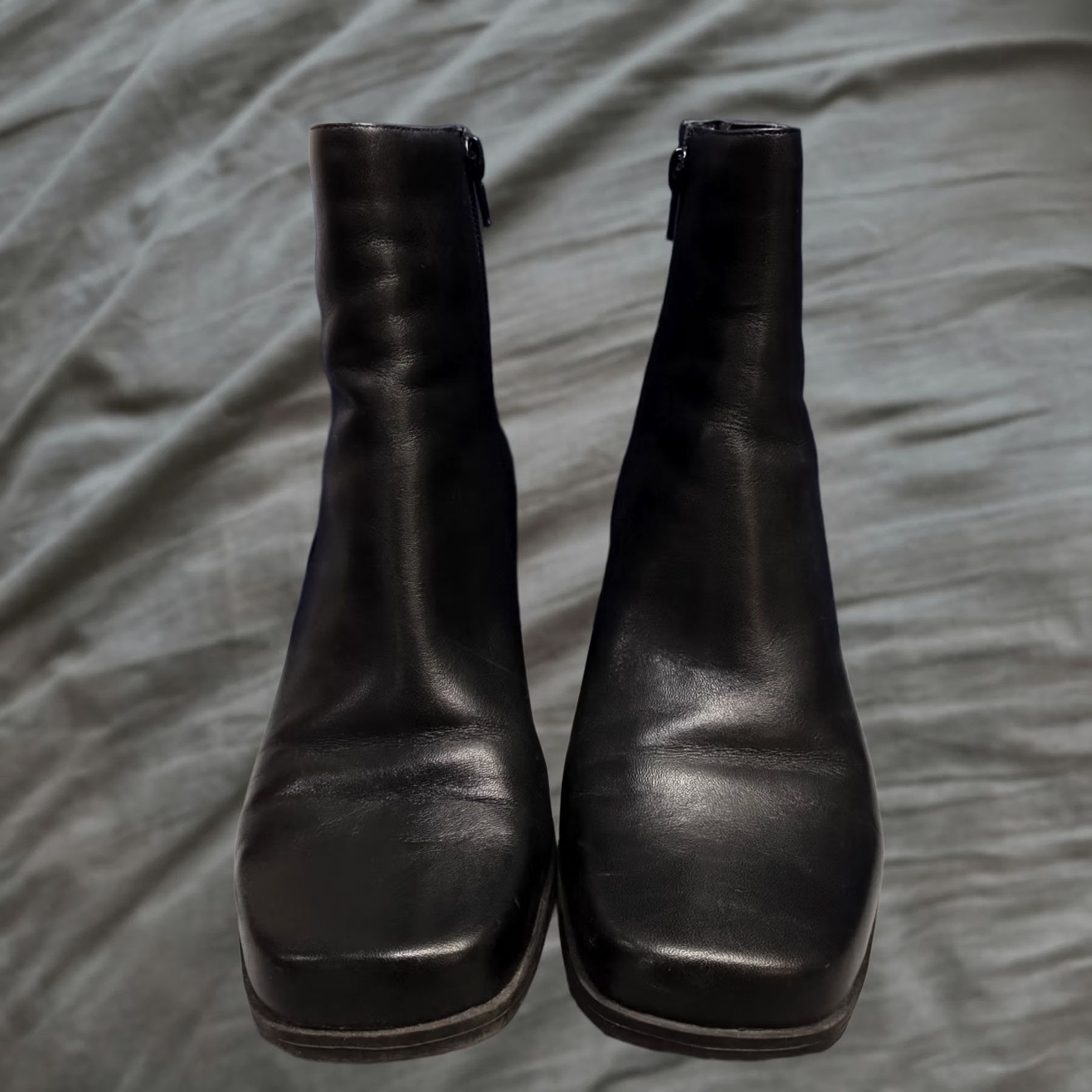 Vintage Madeline Womens Bootie Shoes 9M Black Leather Square Toe Block Heel Side Zip Size US 9 / IT 39 - 1 Thumbnail