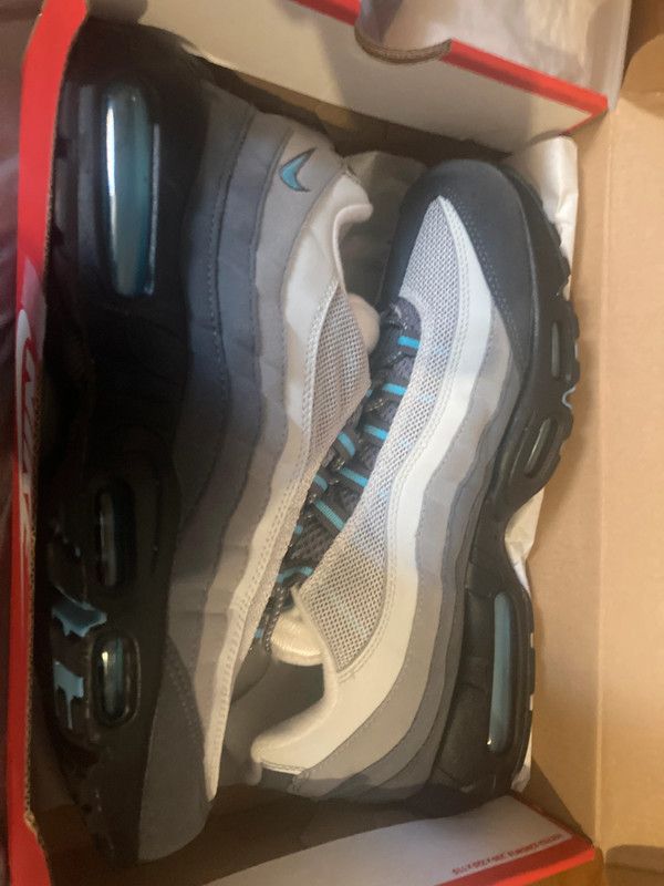Nike Nike Air Max 95 - Grey Volt - UK 10 Size US 11 / EU 44 - 8 Thumbnail