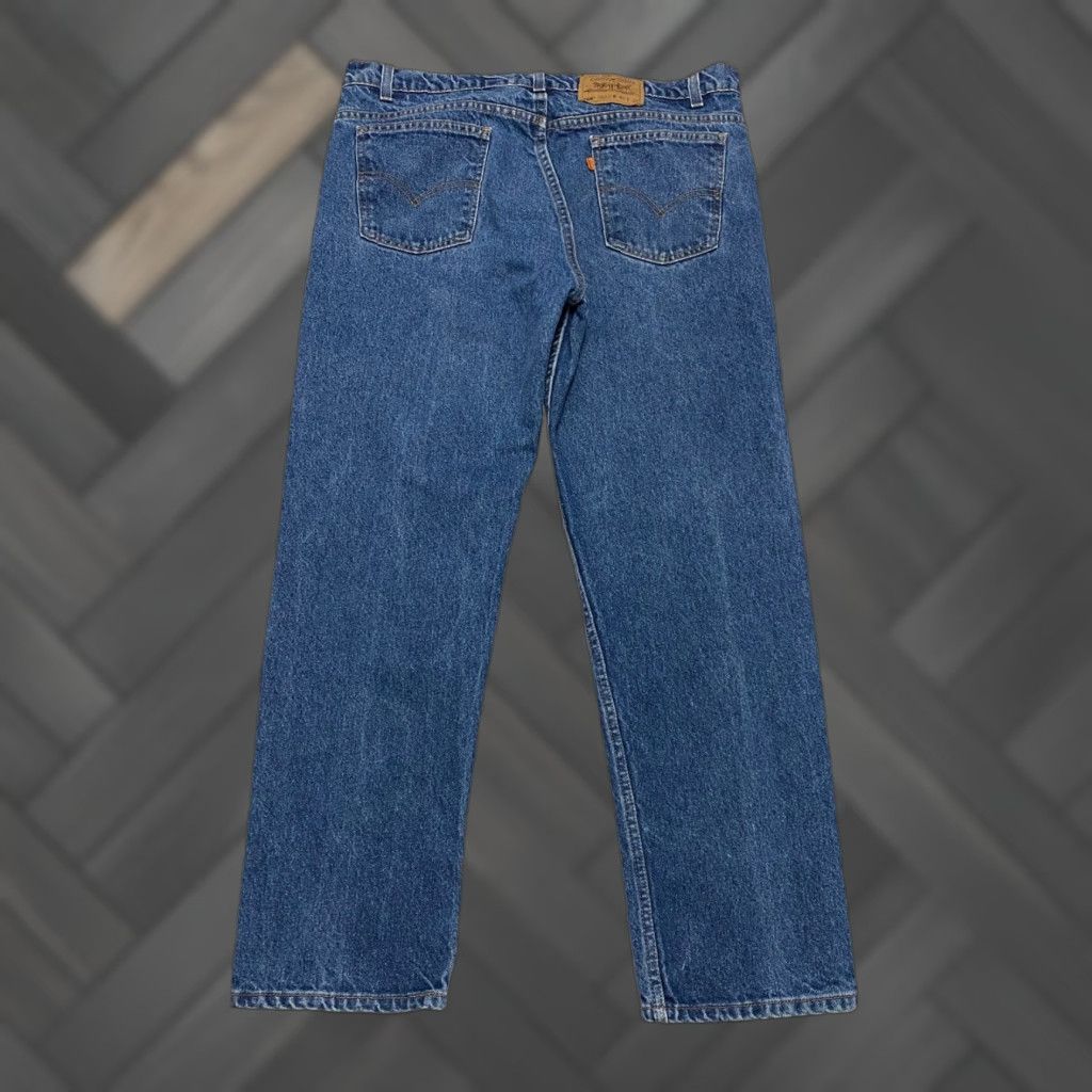 Levi's VINTAGE Levis 505 Jeans Blue Regular Straight Leg Mens 40x30 90s Denim Medium Wash 5-Pocket Size US 40 / EU 56 - 1 Thumbnail