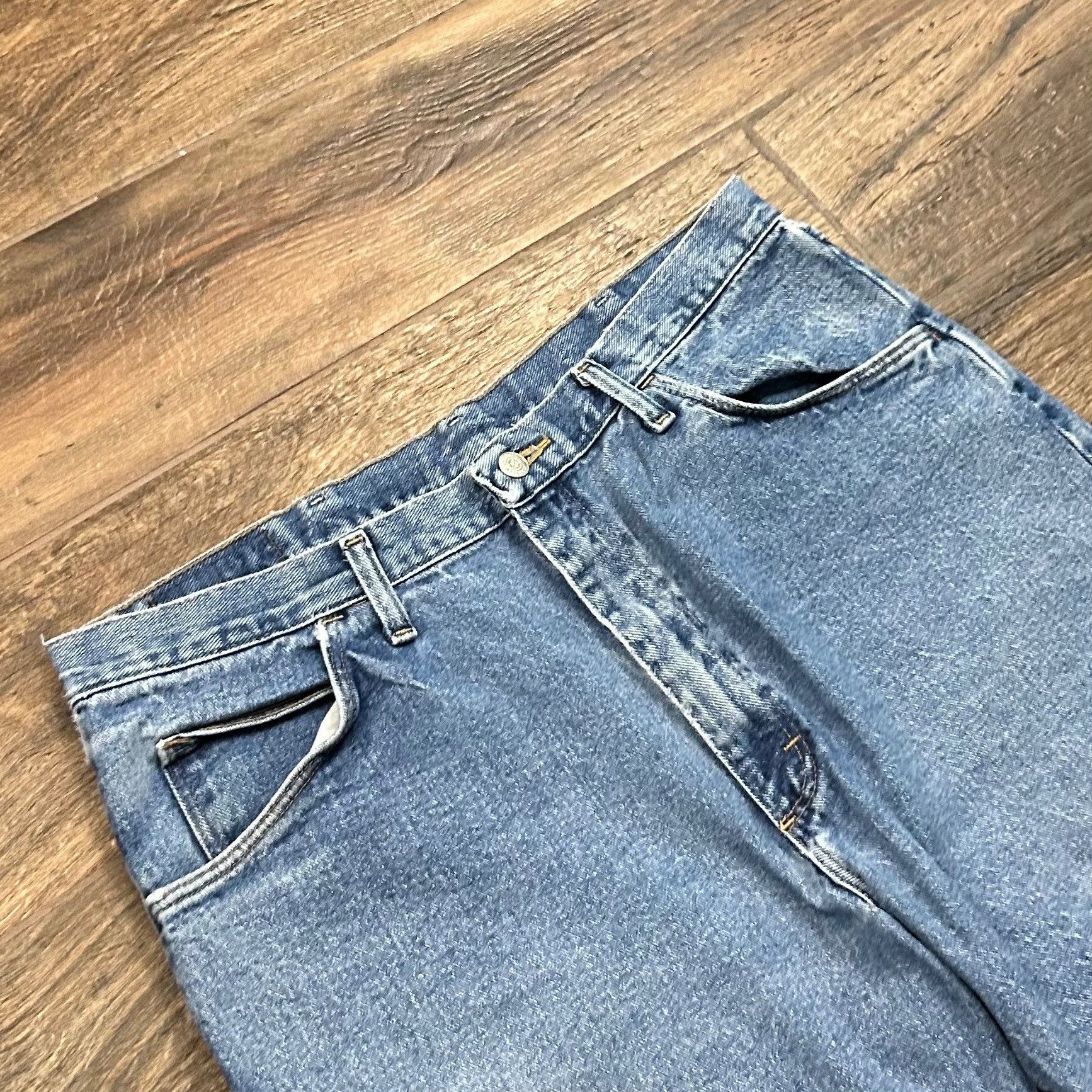 Vintage × Wrangler Vintage Y2K Wrangler denim shorts Size US 36 / EU 52 - 4 Thumbnail